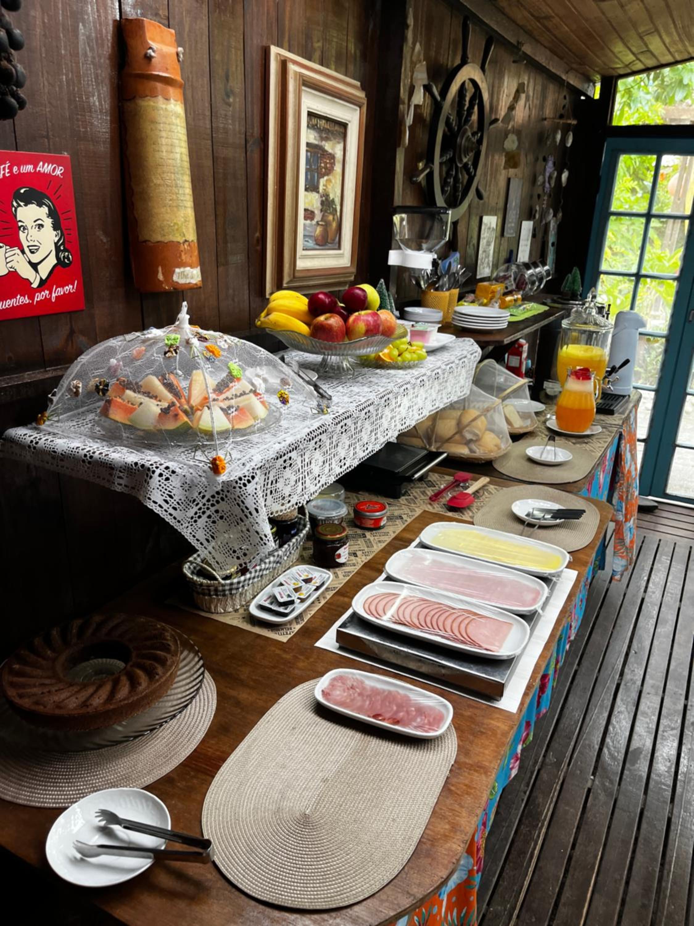 dining