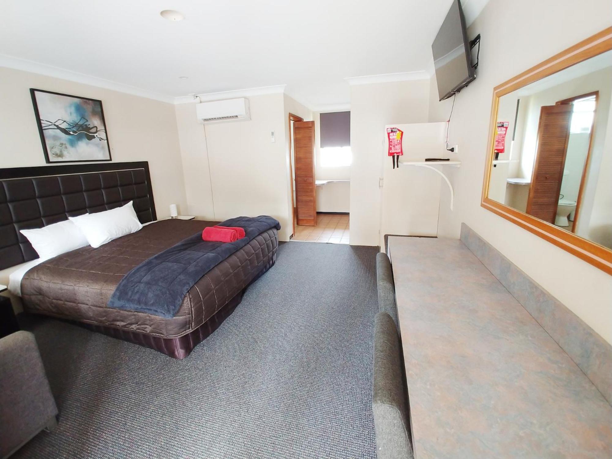 Almond Inn Motel