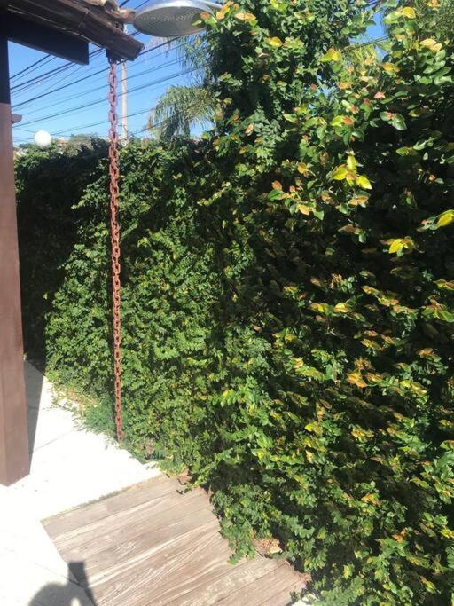 Linda casa em condomínio