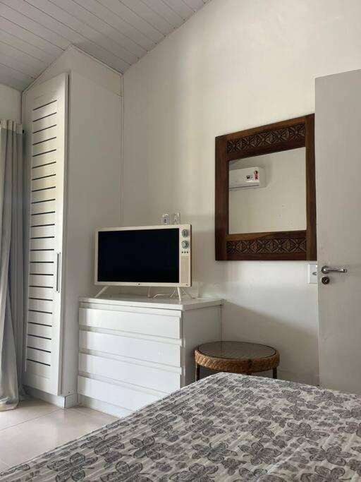 Linda casa em condomínio