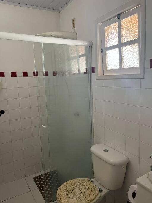 Linda casa em condomínio