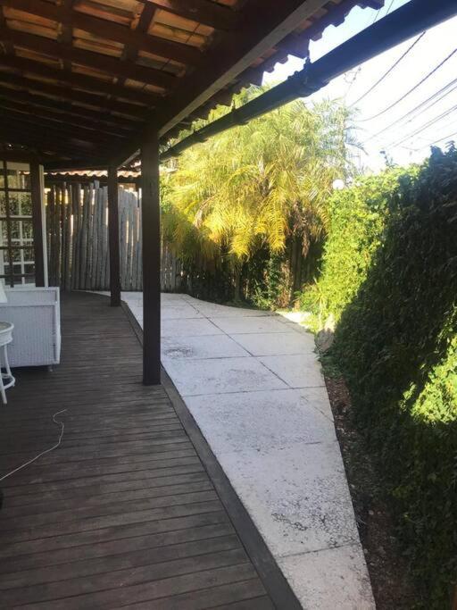 Linda casa em condomínio