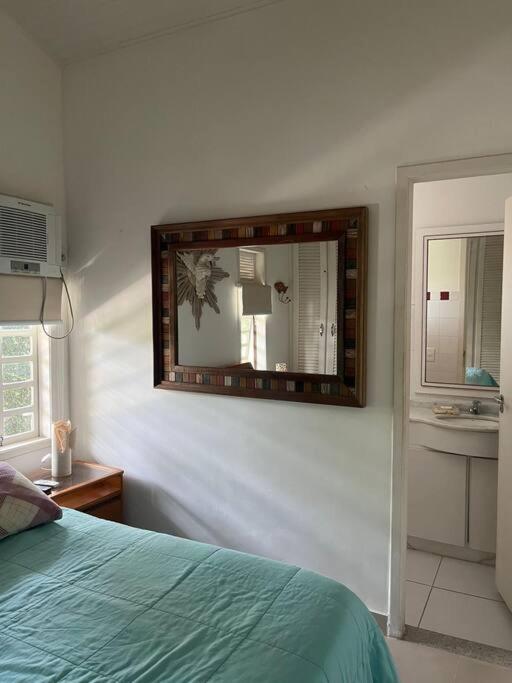 Linda casa em condomínio
