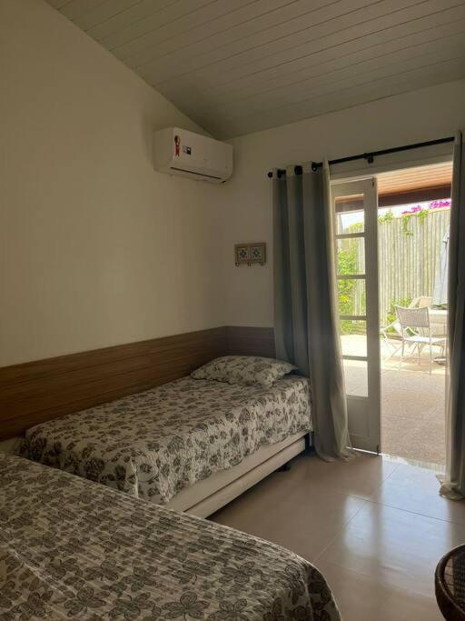 Linda casa em condomínio