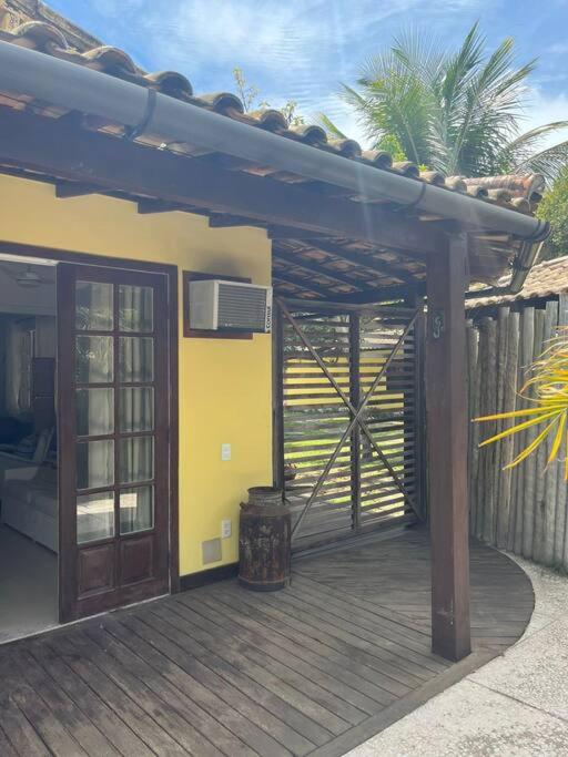 Linda casa em condomínio