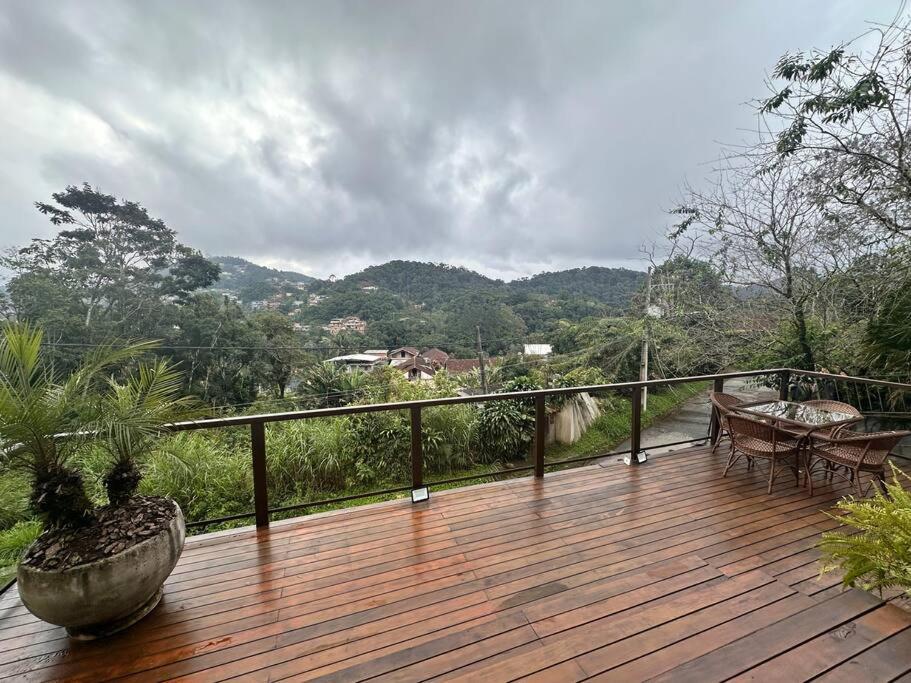 Luxo e conforto a 15 minutos do centro de Petrópolis