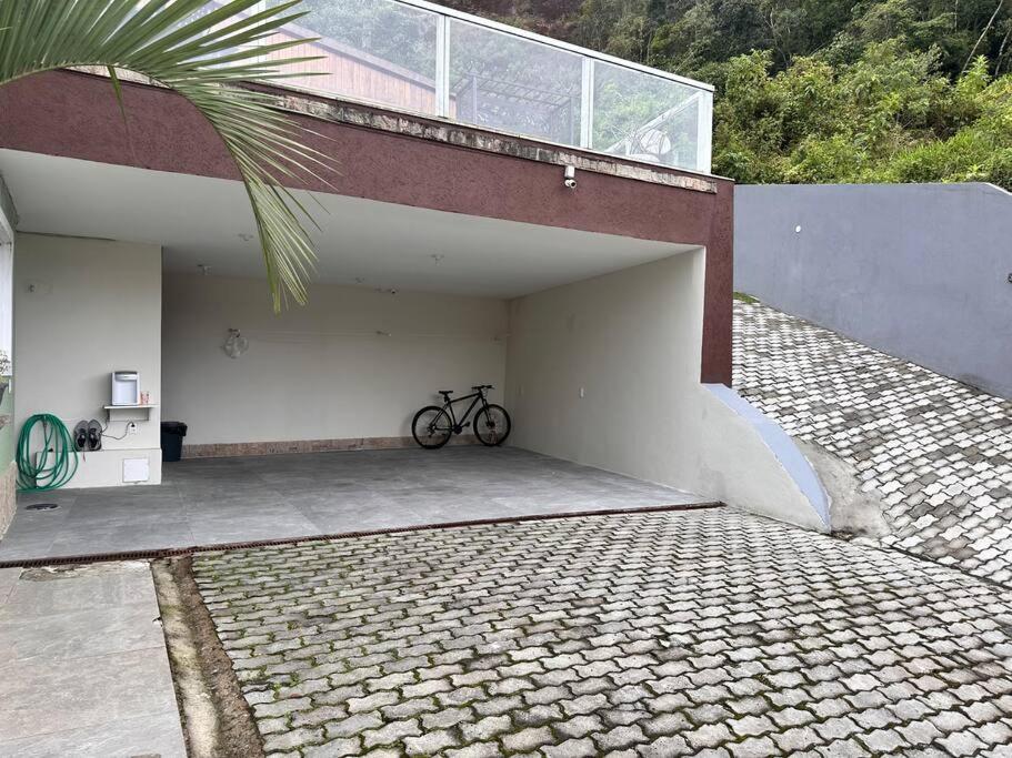 Luxo e conforto a 15 minutos do centro de Petrópolis