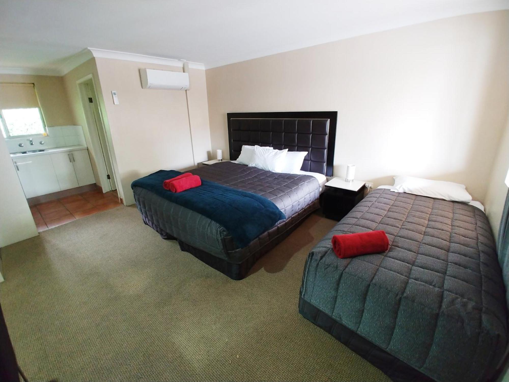 Almond Inn Motel