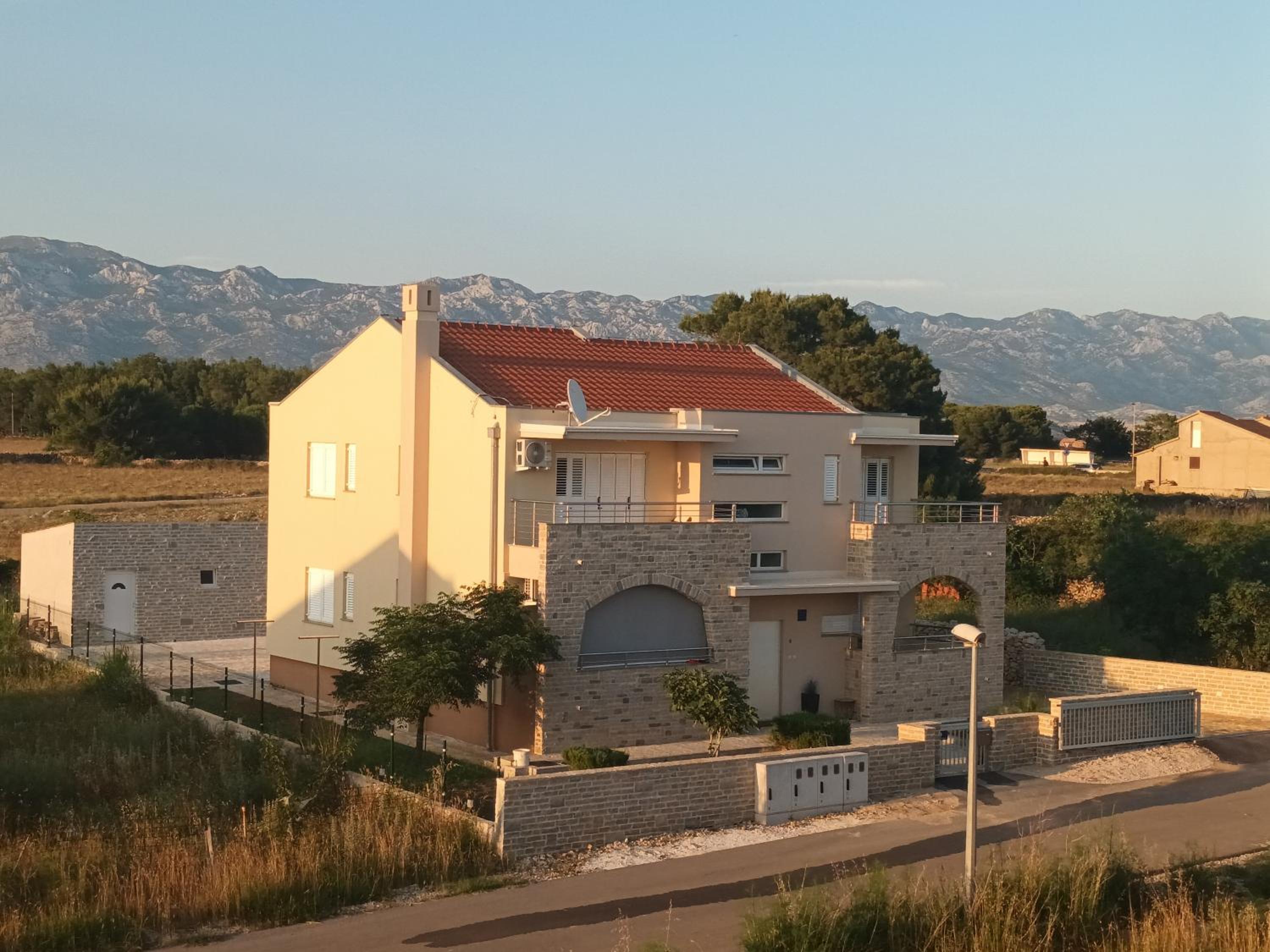 Apartmani Lucija