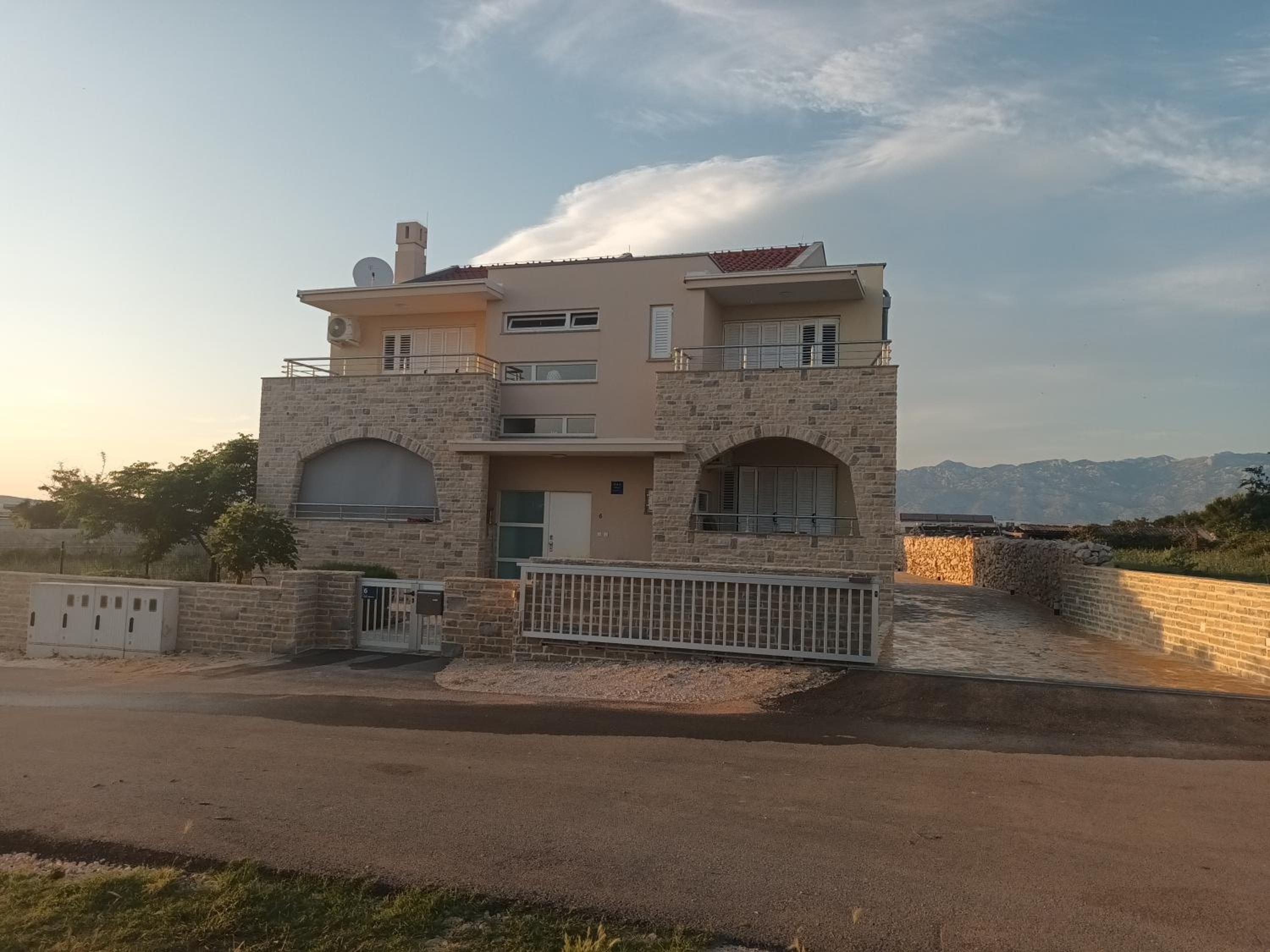 Apartmani Lucija
