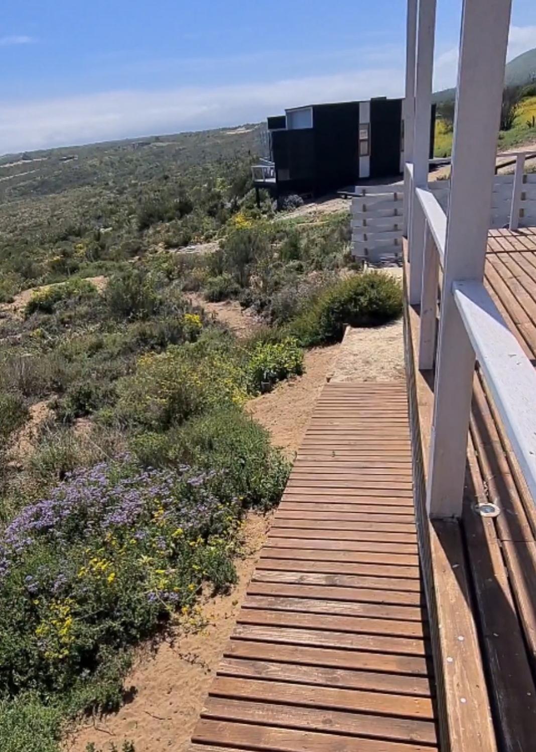 Maravillosa casa con vista panorámica en exclusivo condominio Ocho Quebradas
