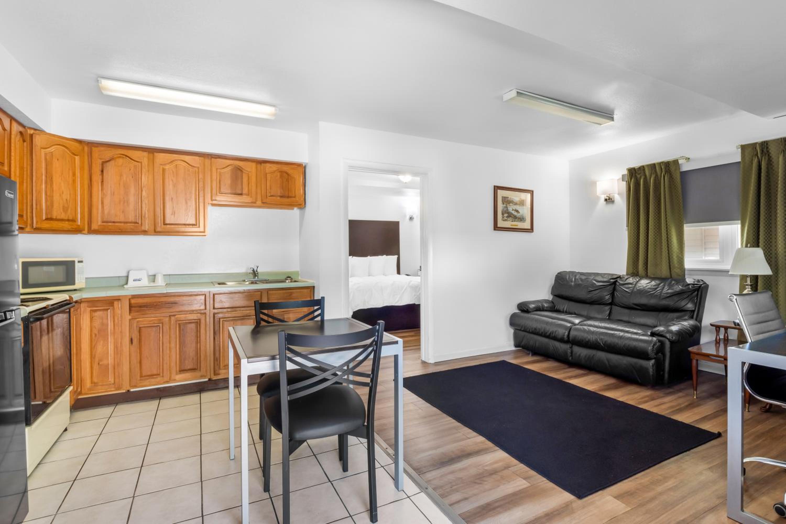 Americas Best Value Inn Jonesville/Hillsdale