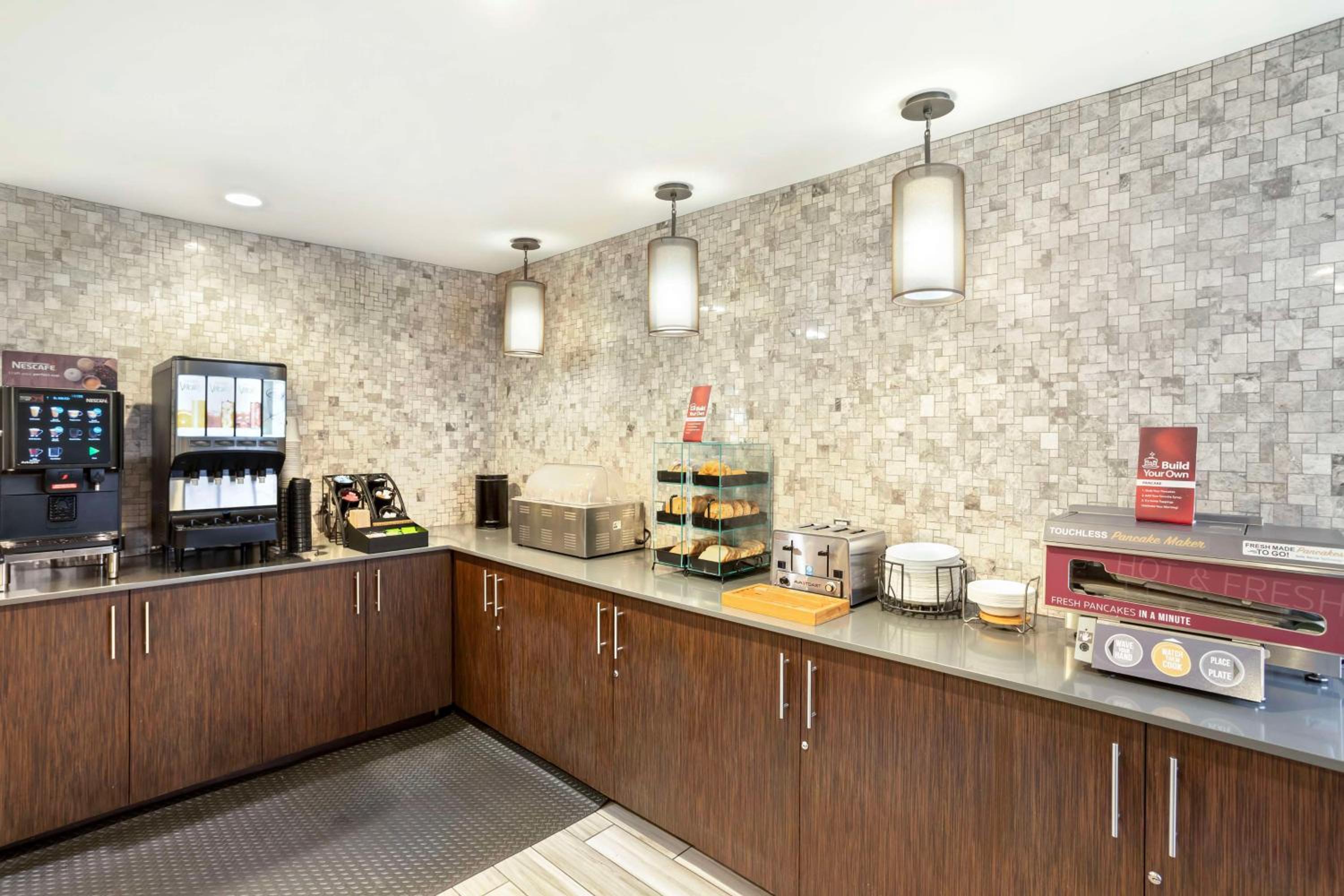Fairfield Vacations - Best Western Plus Fairfield Hotel - Property Image 26