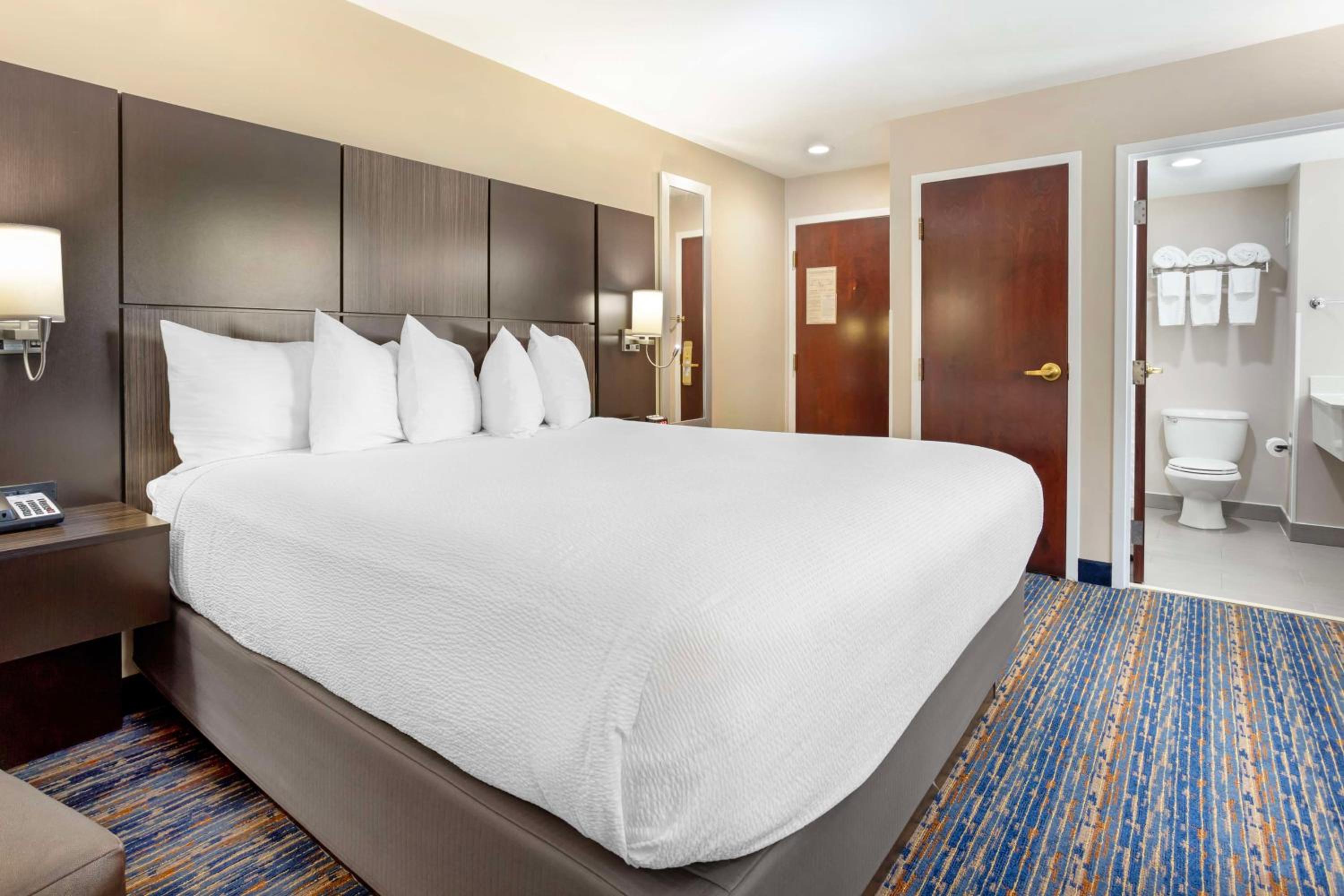 Fairfield Vacations - Best Western Plus Fairfield Hotel - Property Image 42