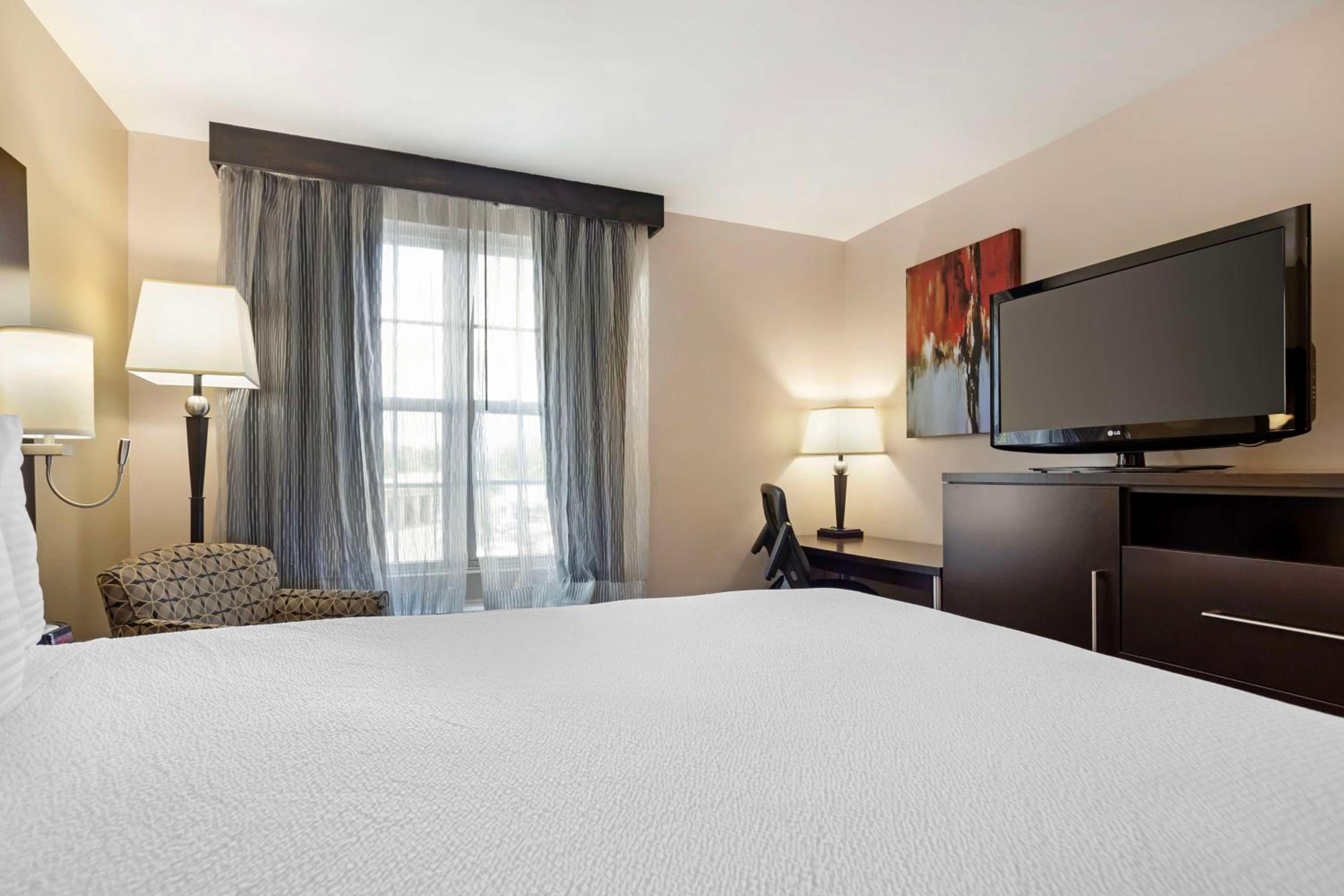 Fairfield Vacations - Best Western Plus Fairfield Hotel - Property Image 15