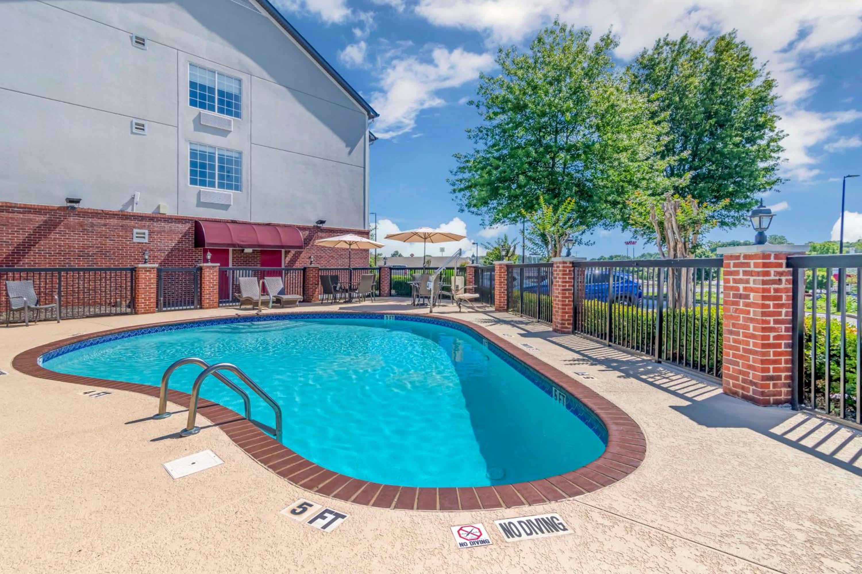 Best Western Plus Lake Lanier Gainesville Hotel & Suites view 2