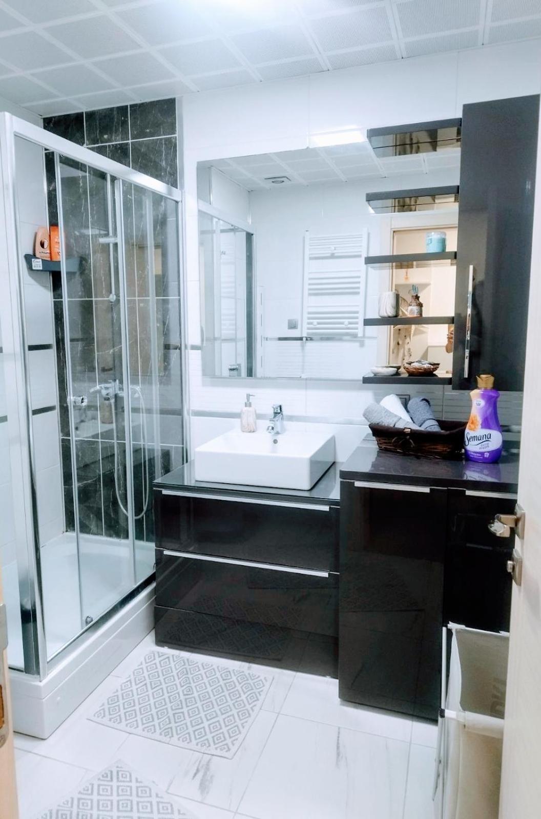 Skopje Sky Apartments & Floor 37th 33th 28th & 25th & 19th & 13th 12th With Pool & Spa & Fitness & Parking Included in Price