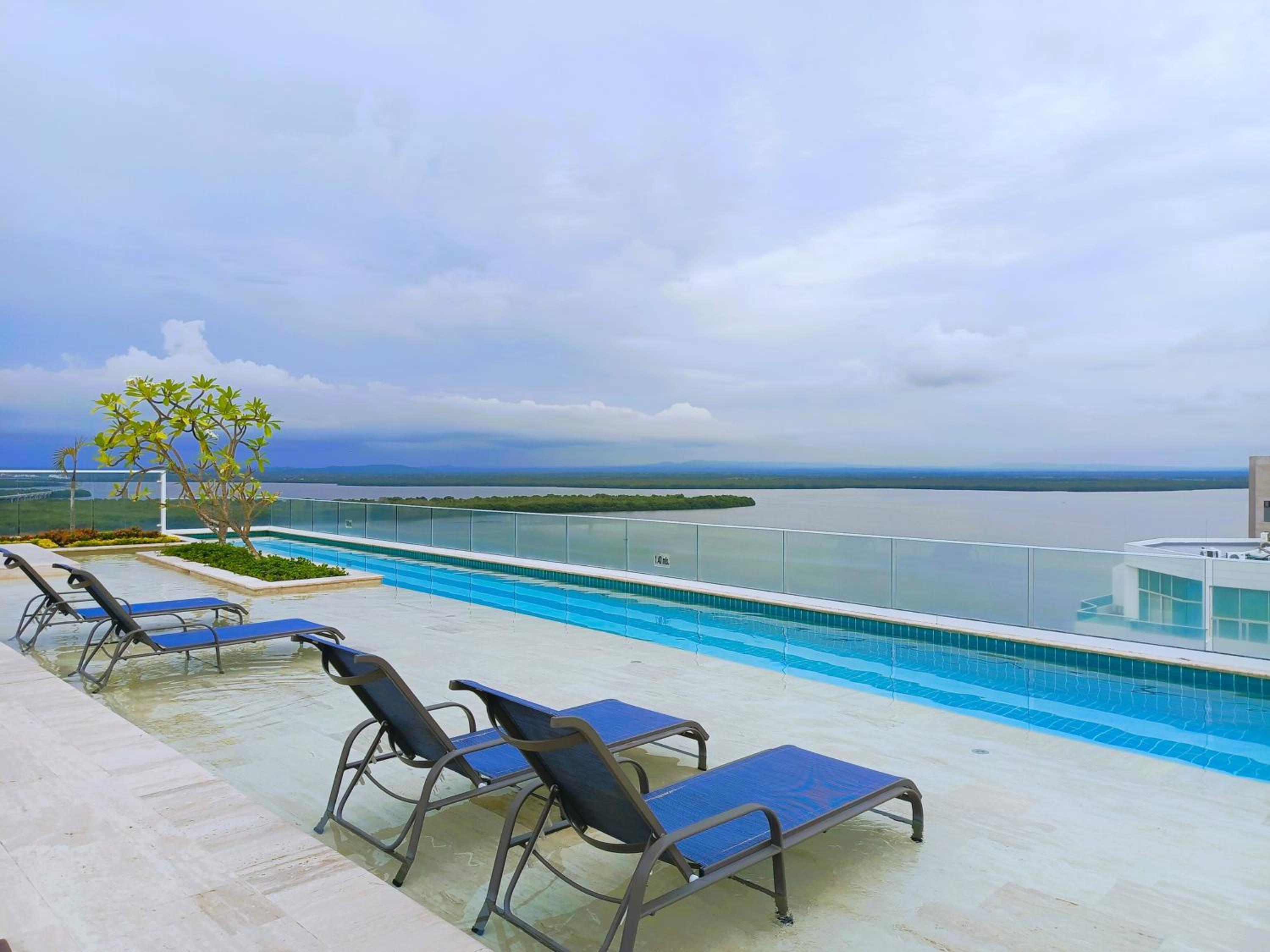 LINDO - Jacuzzi privado - 3 Min Playa Azul