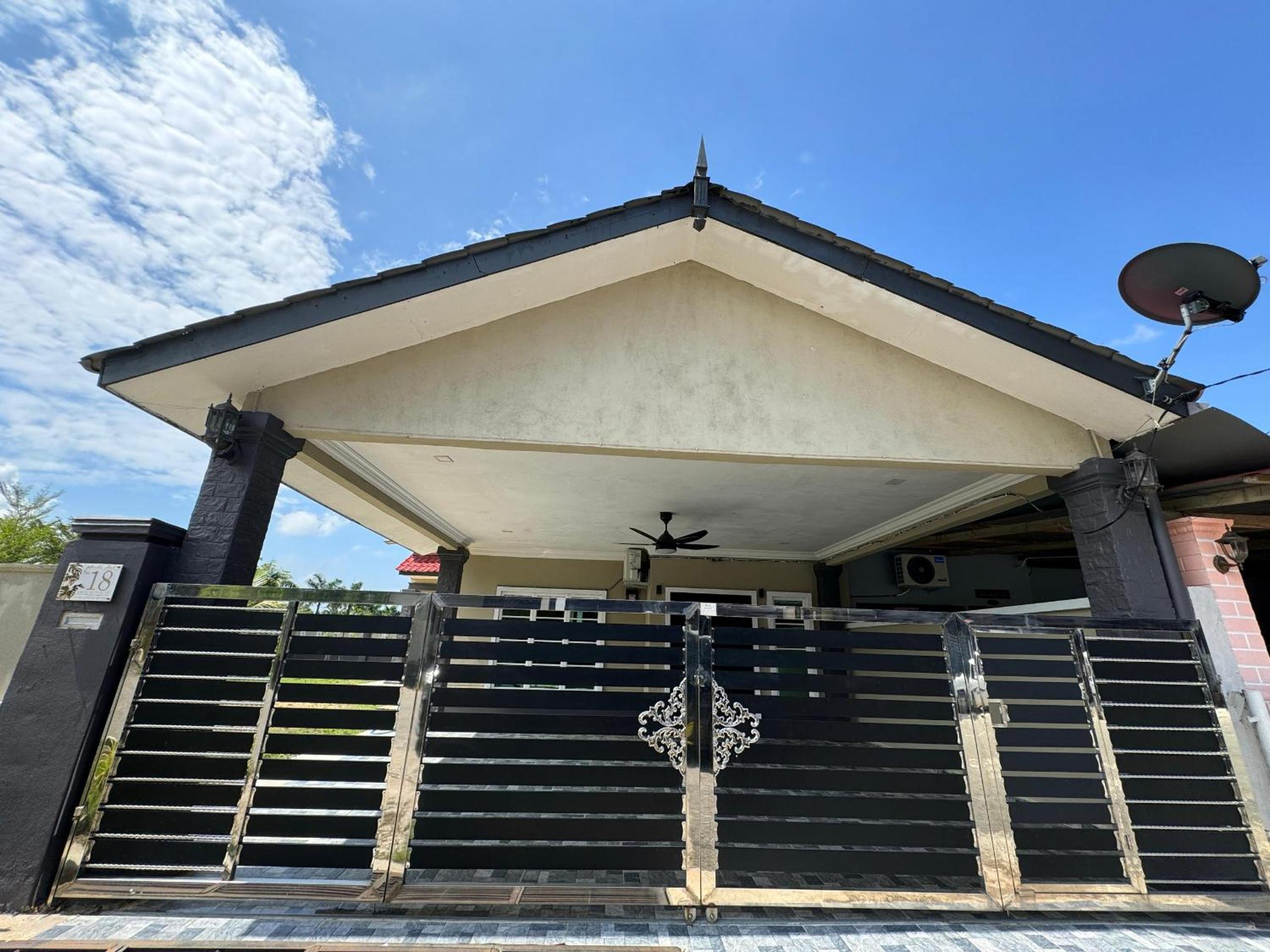 AMDH Homestay photo 8