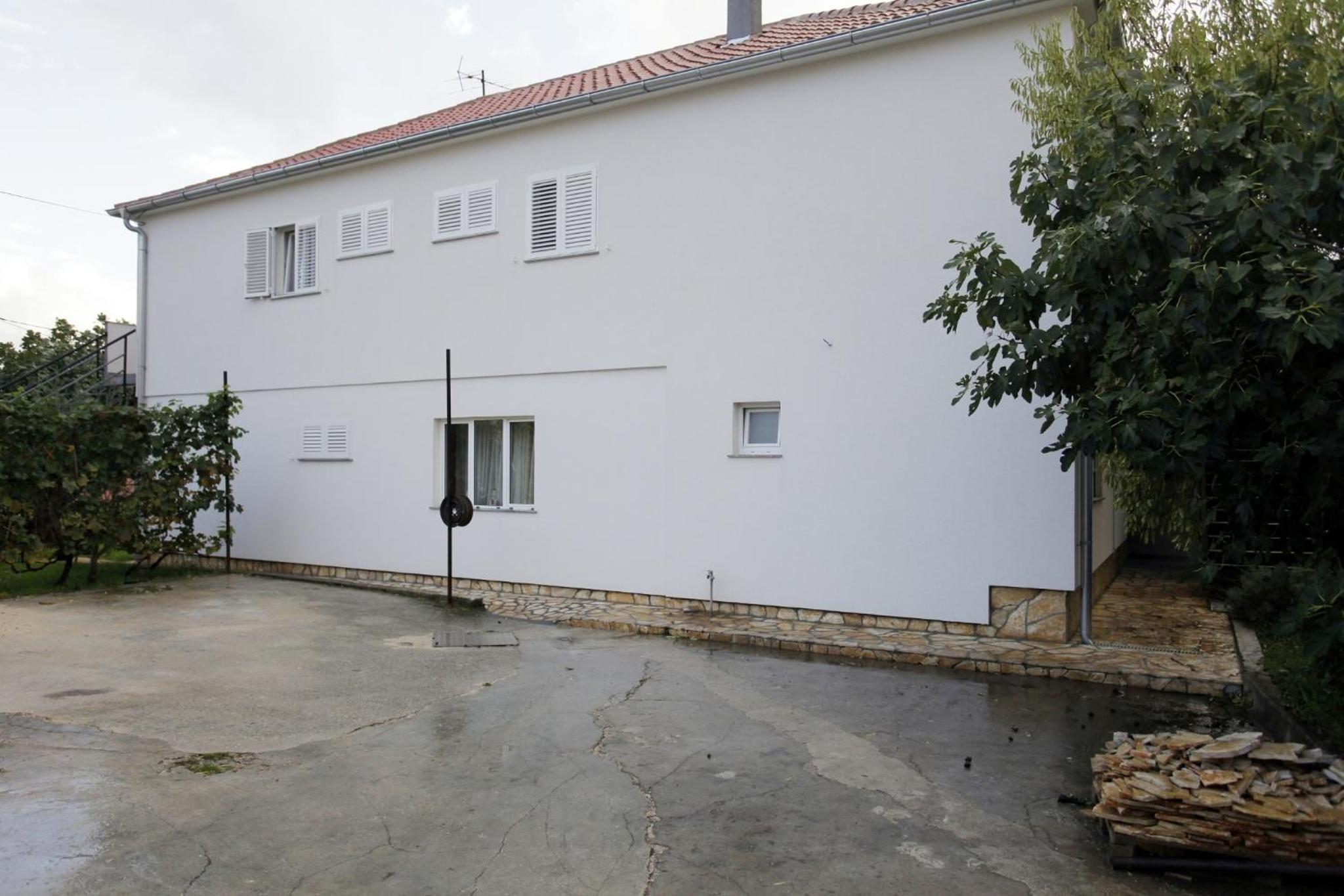 Hotel Guest House Renata - Image 1