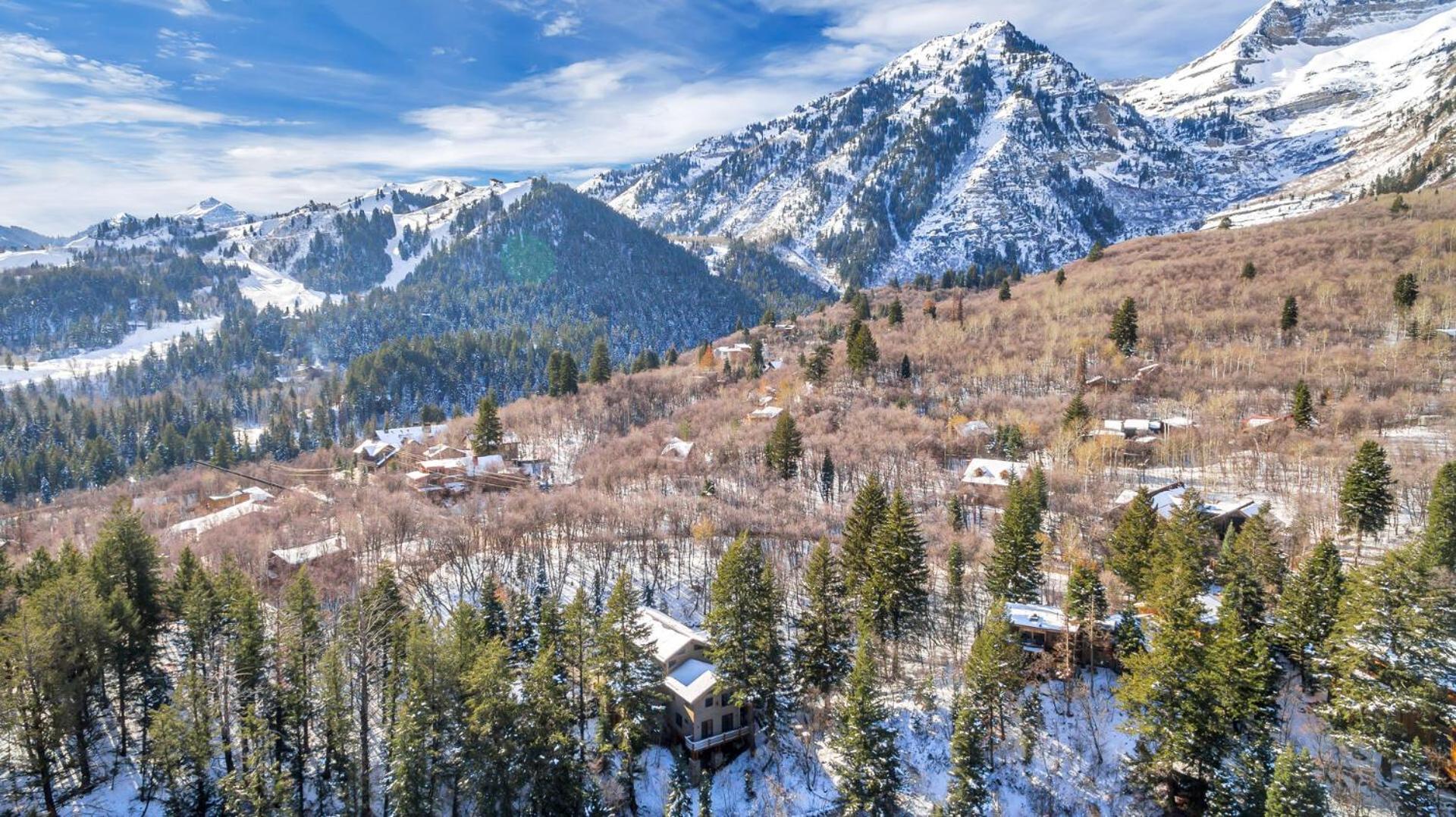 Sundance Splendor- 5-Bed Cabin Oasis with Majestic Mountain Views view 5