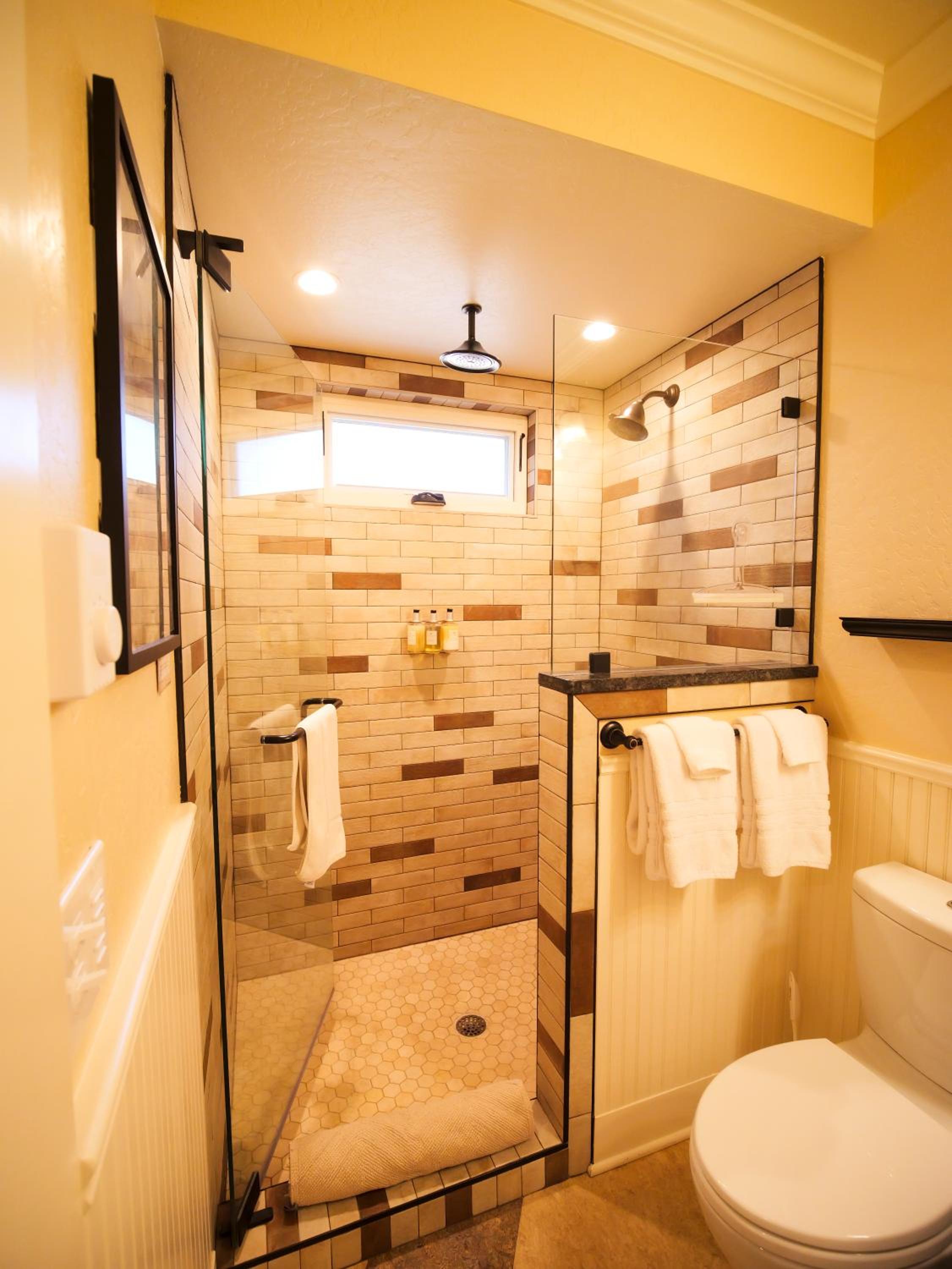 Ashland Vacations - Redtail Inn - 3 Suites Sleeps Up To 12 - Property Image 73