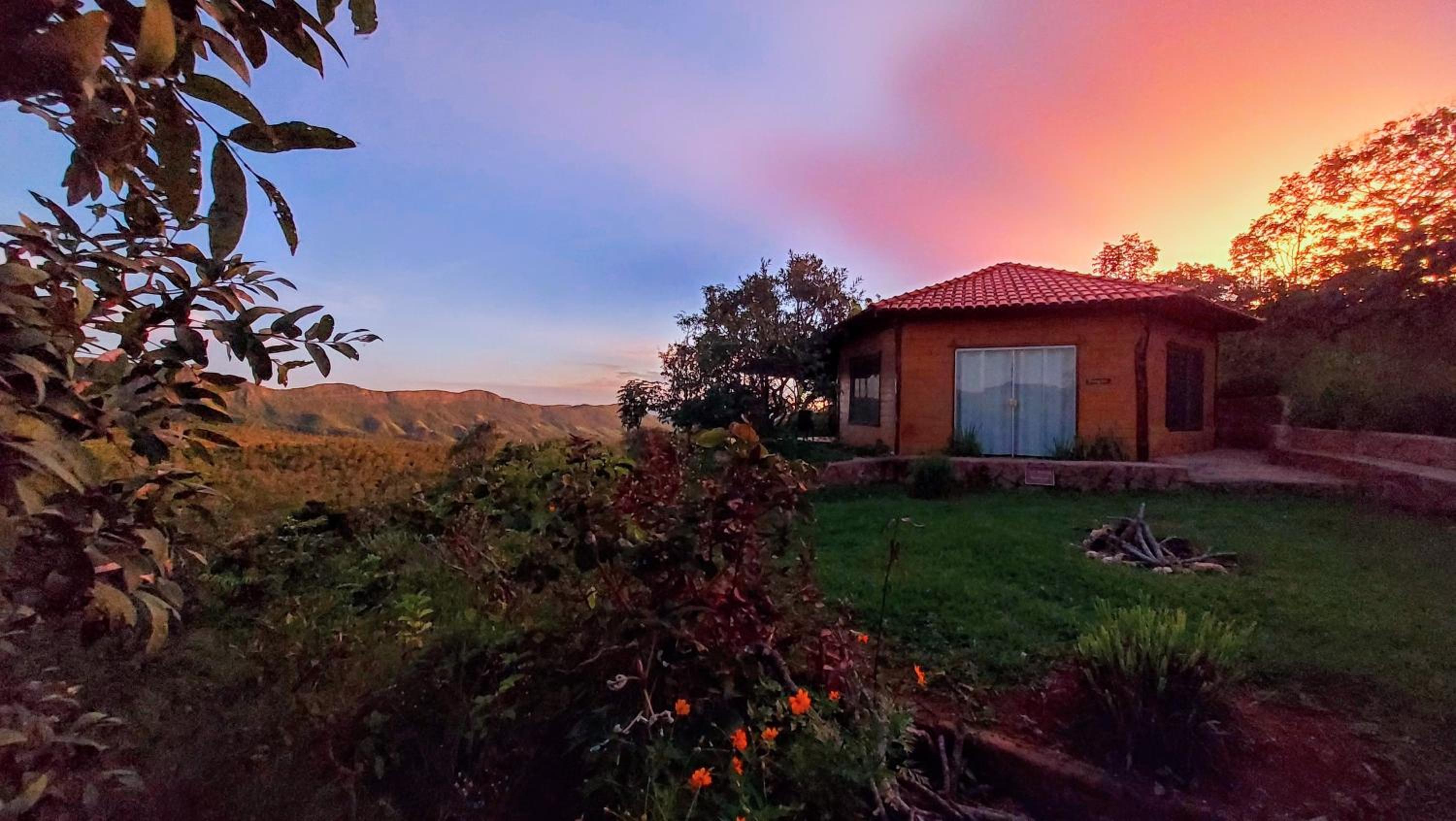 Bangalô Sol e Lua - Ecohospedagem Canto da Coruja