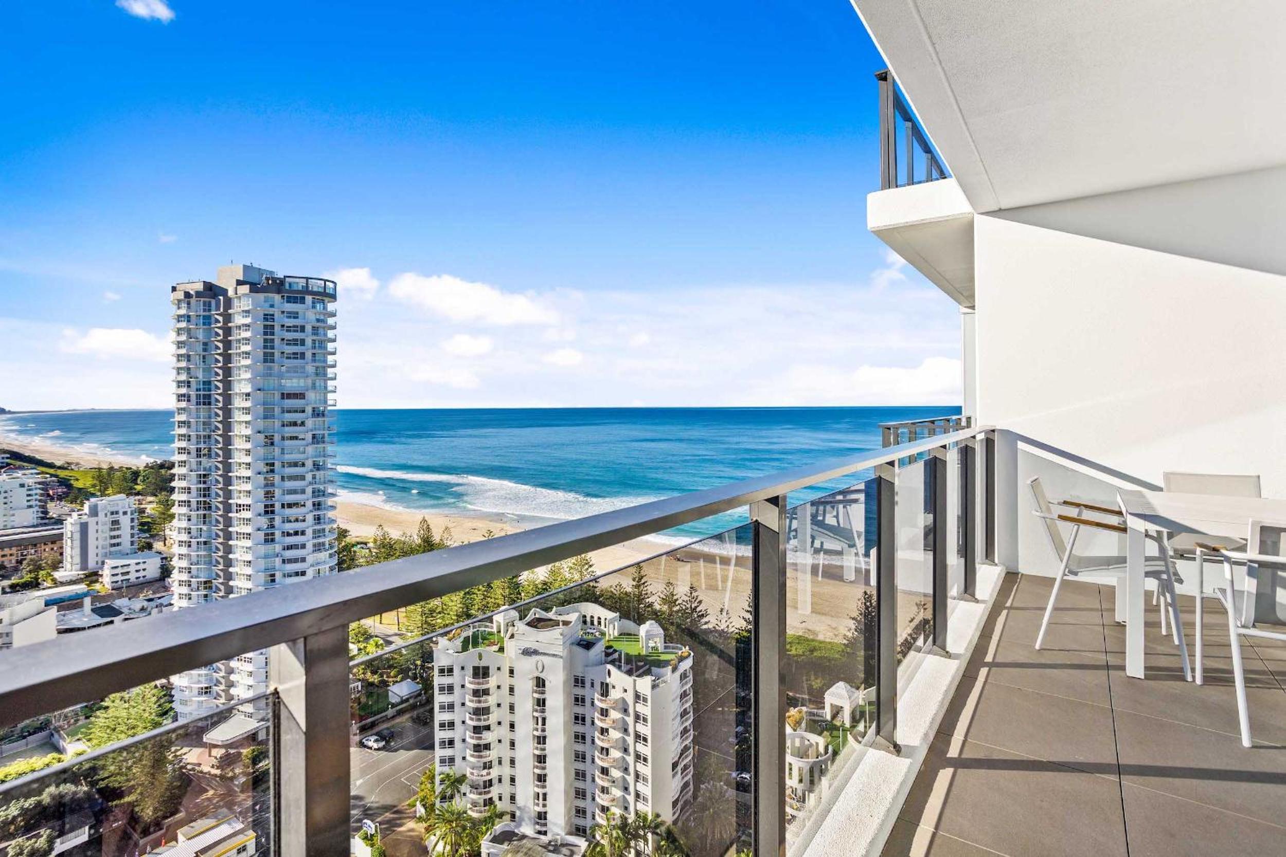 Sandbar Private Apartments - Hosted by Burleigh Letting Company