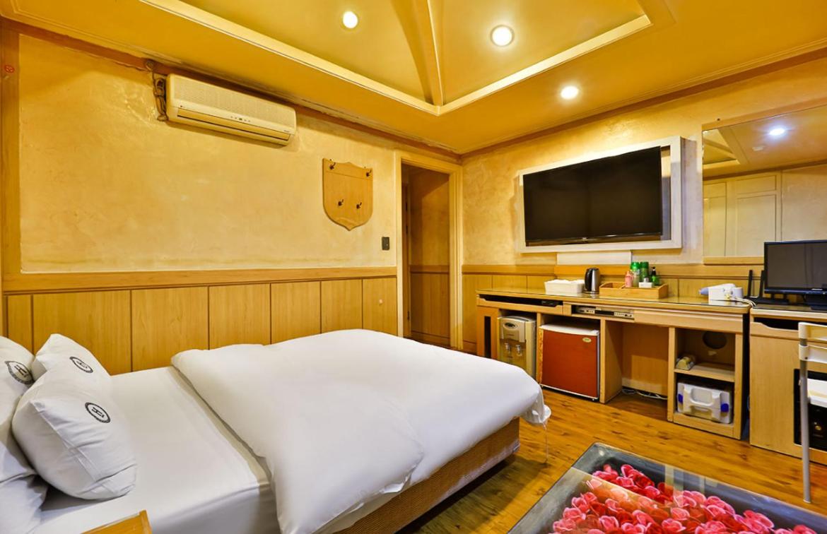 Yeoju Hightel view 4