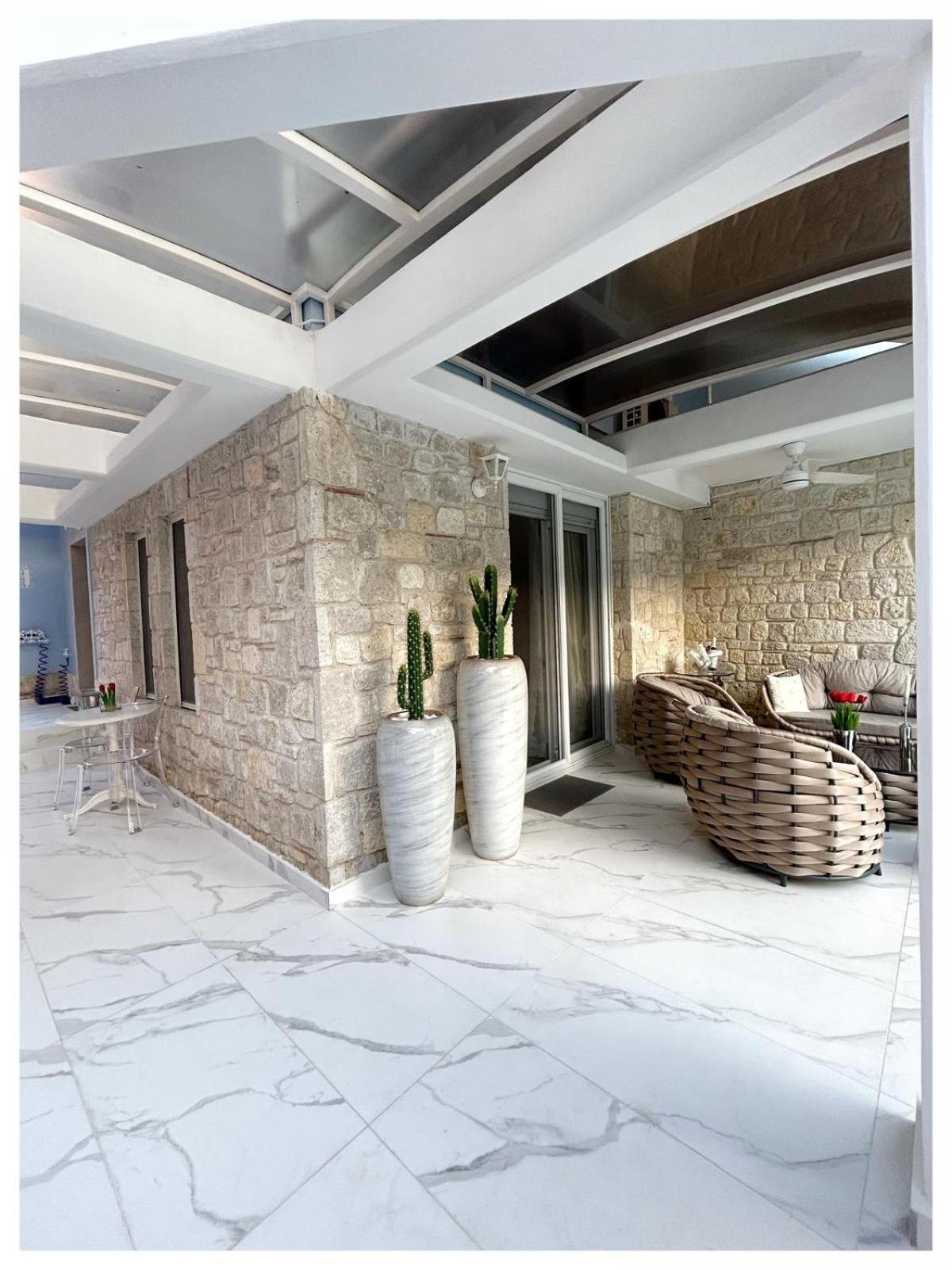 villa MEDITERAN