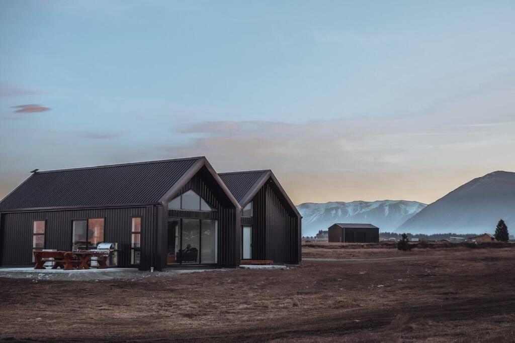 Twizel House on Ben Ohau view 3