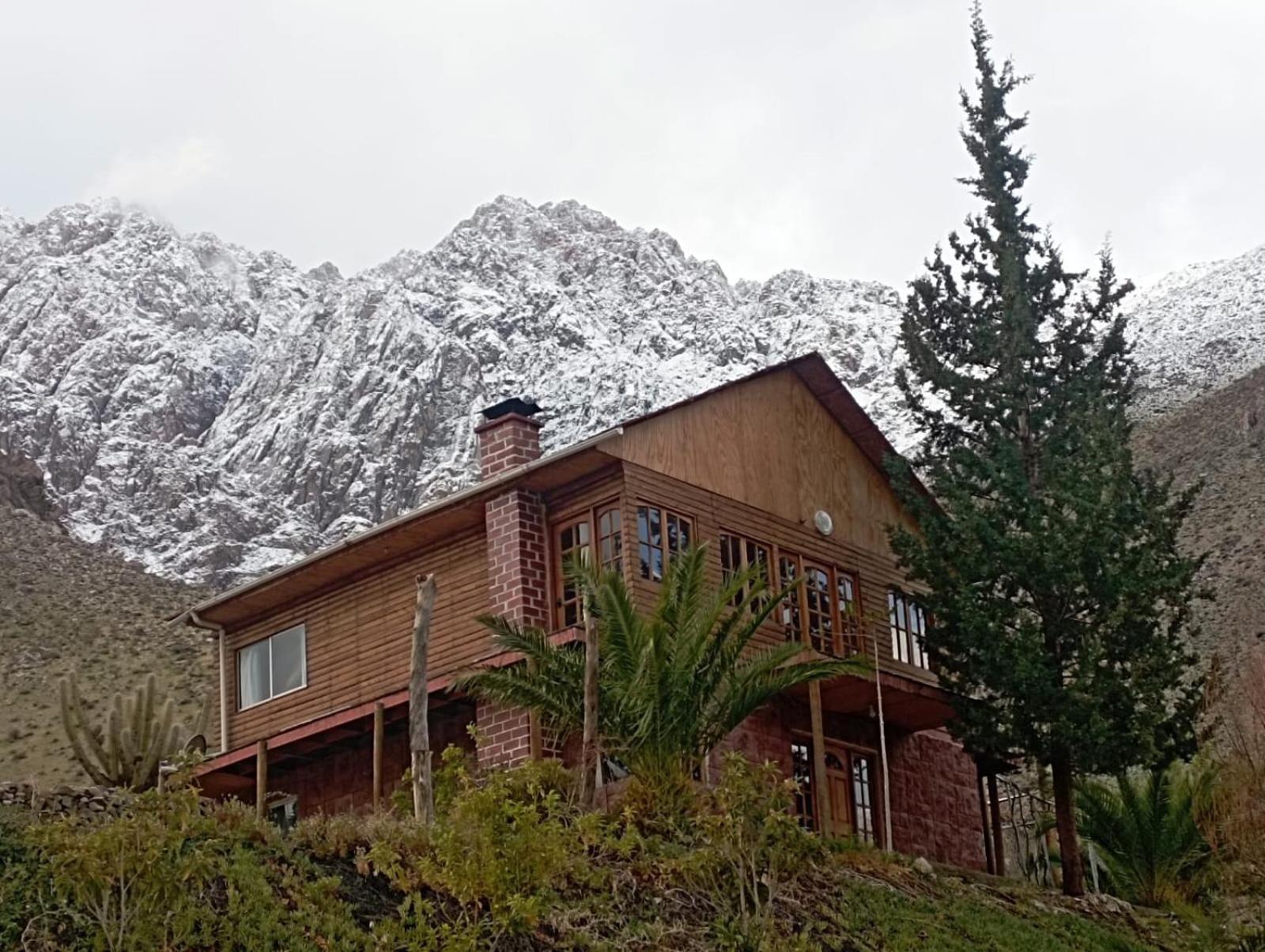 Hermosa casa familiar para 8 personas - Cochiguaz Valle de Elqui