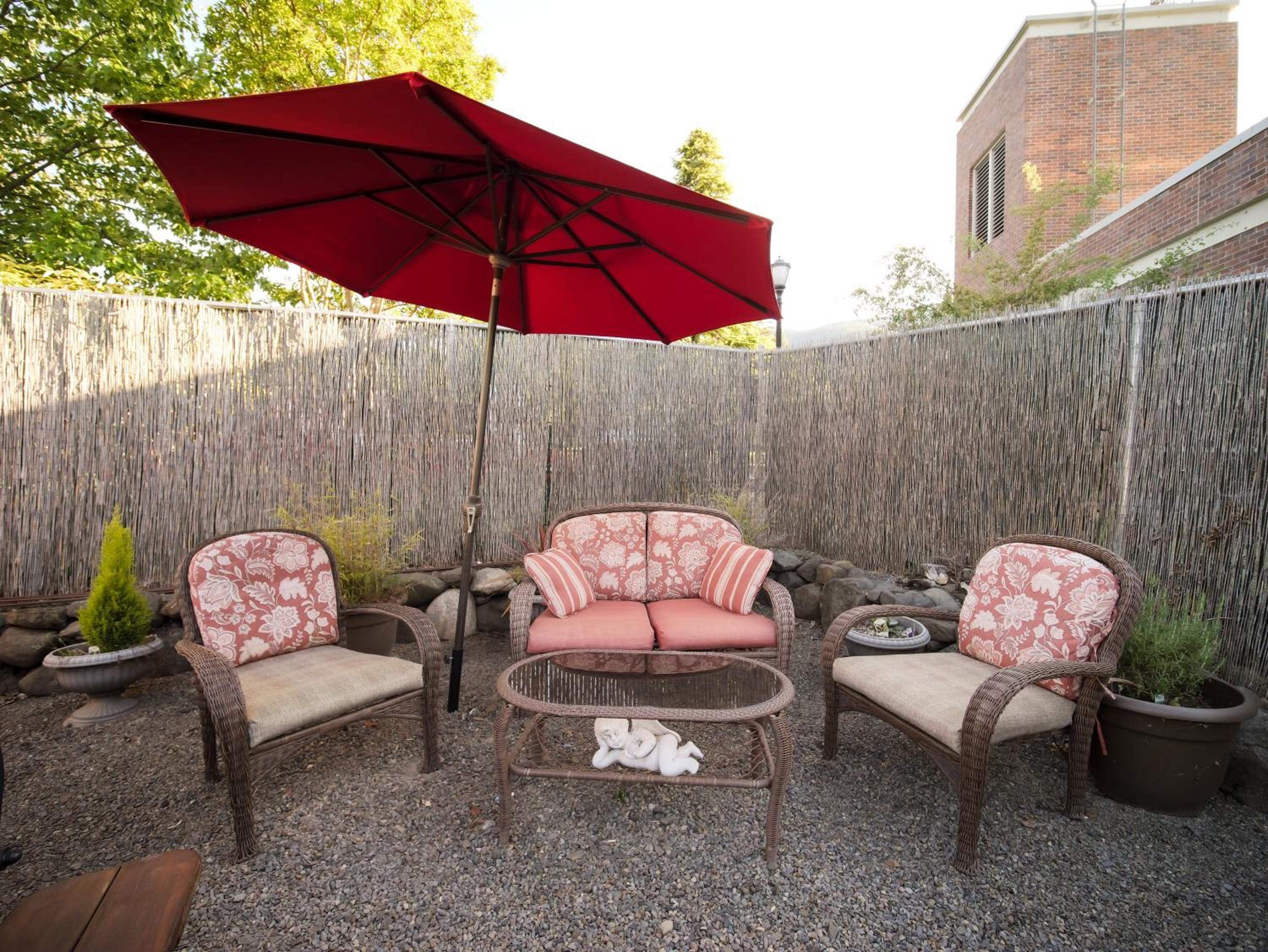 Ashland Vacations - Redtail Inn - 3 Suites Sleeps Up To 12 - Property Image 10