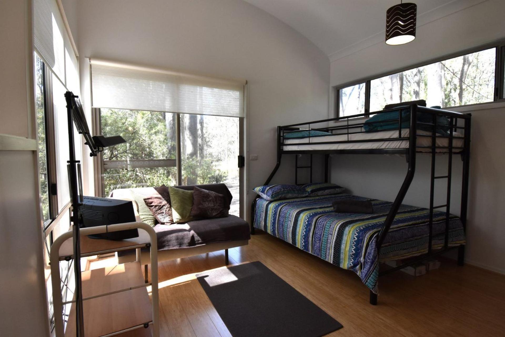 11 Burrawong