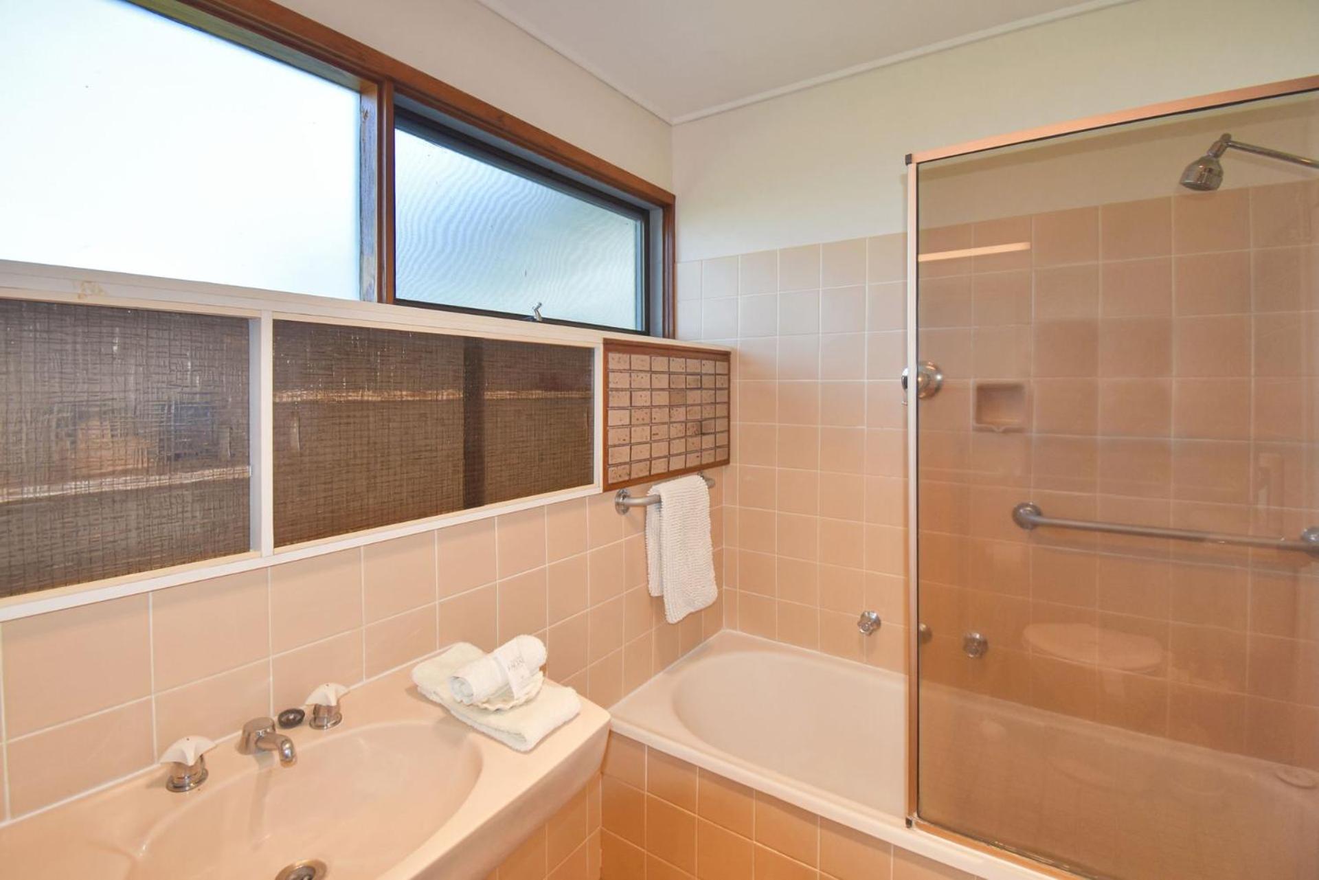 25 Scenic Drive