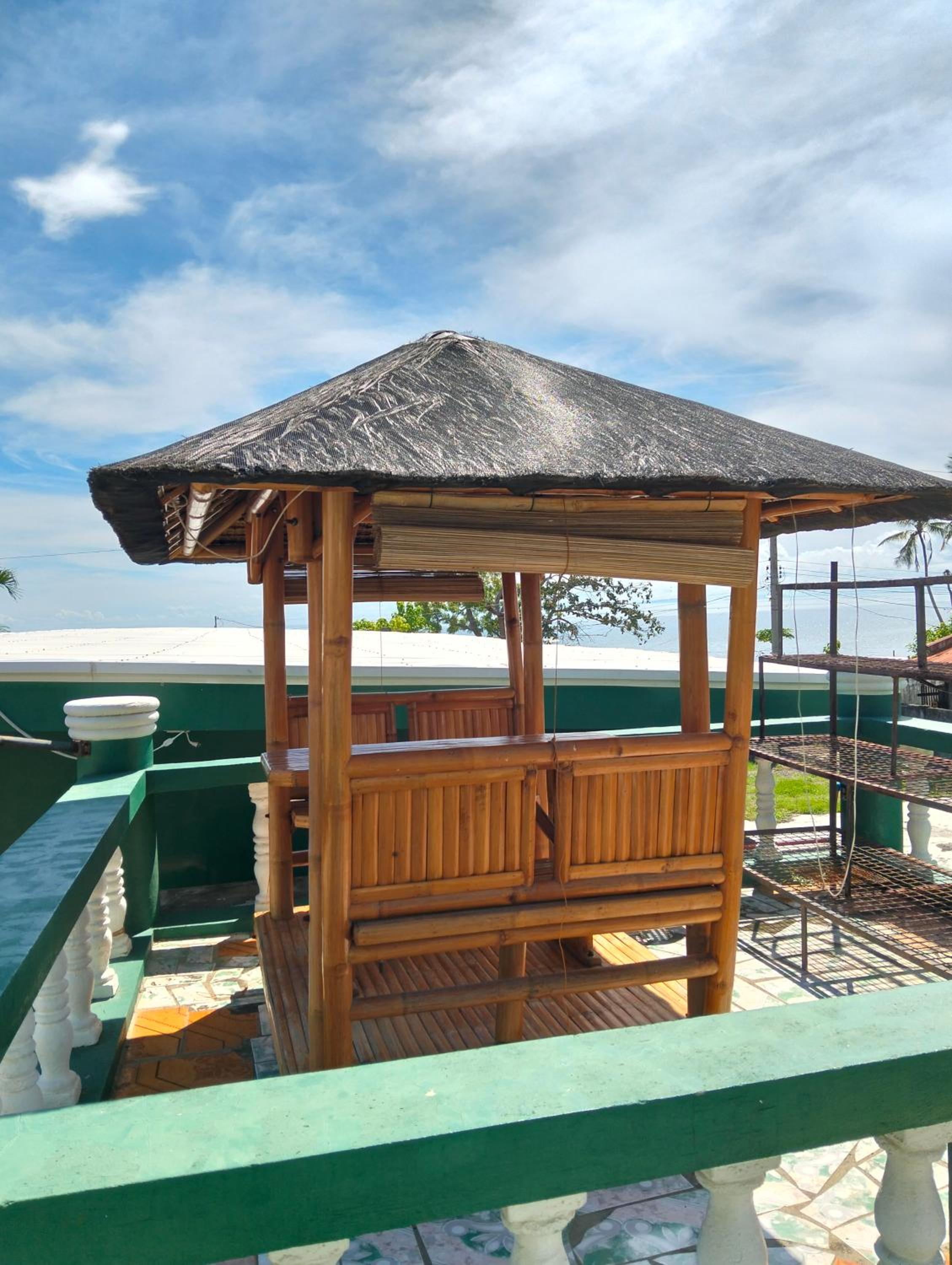 Moonlight Seaside Apartments Liloan Cebu
