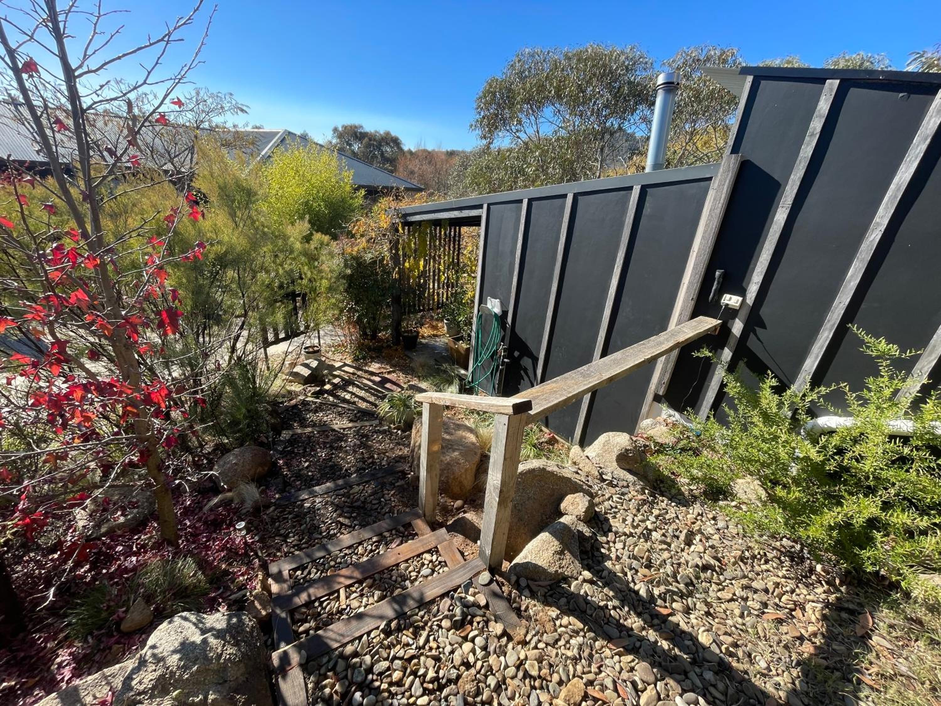 ReThynk Unique Tiny home East Jindabyne