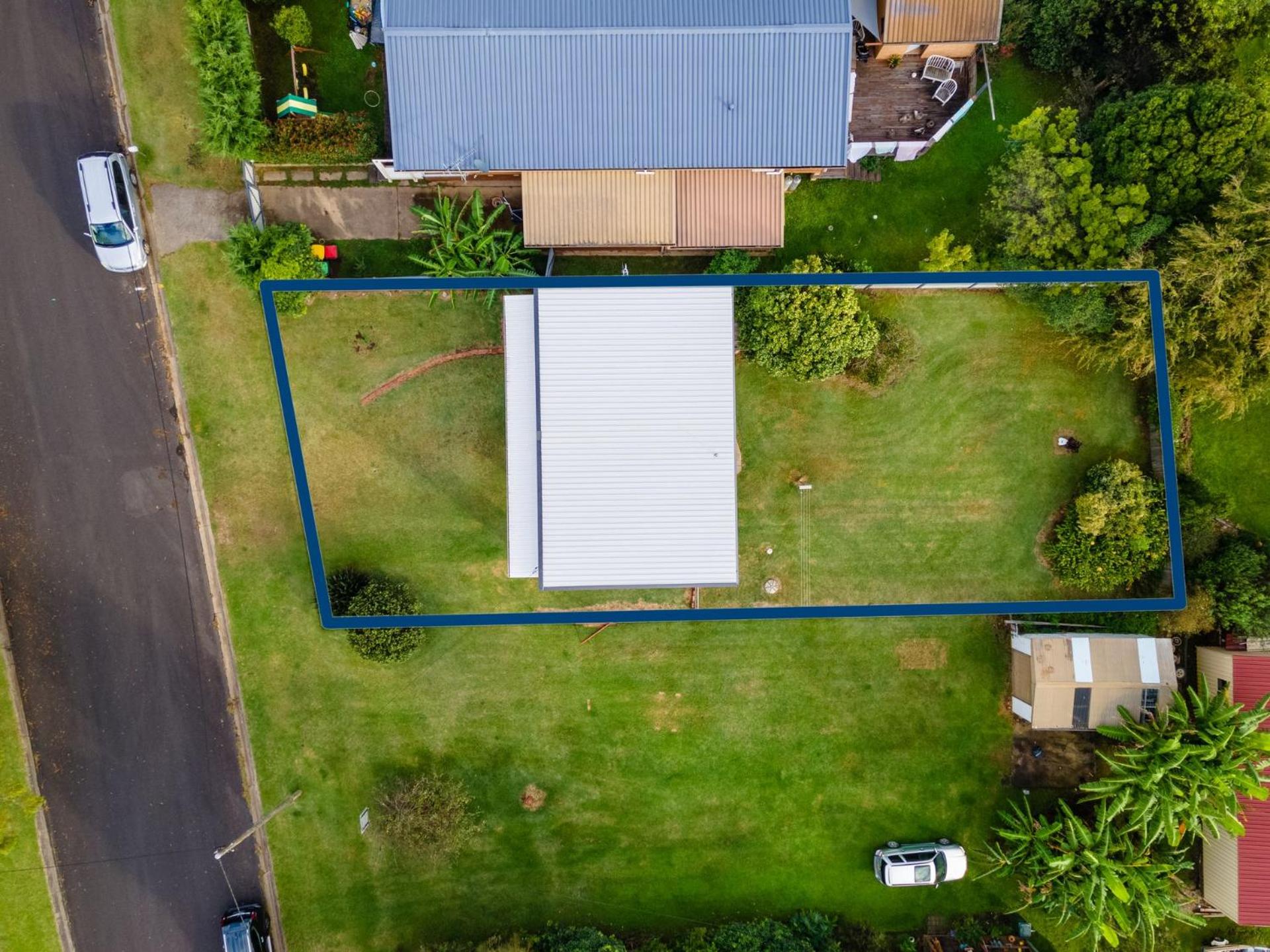 8 Lakeview Drive