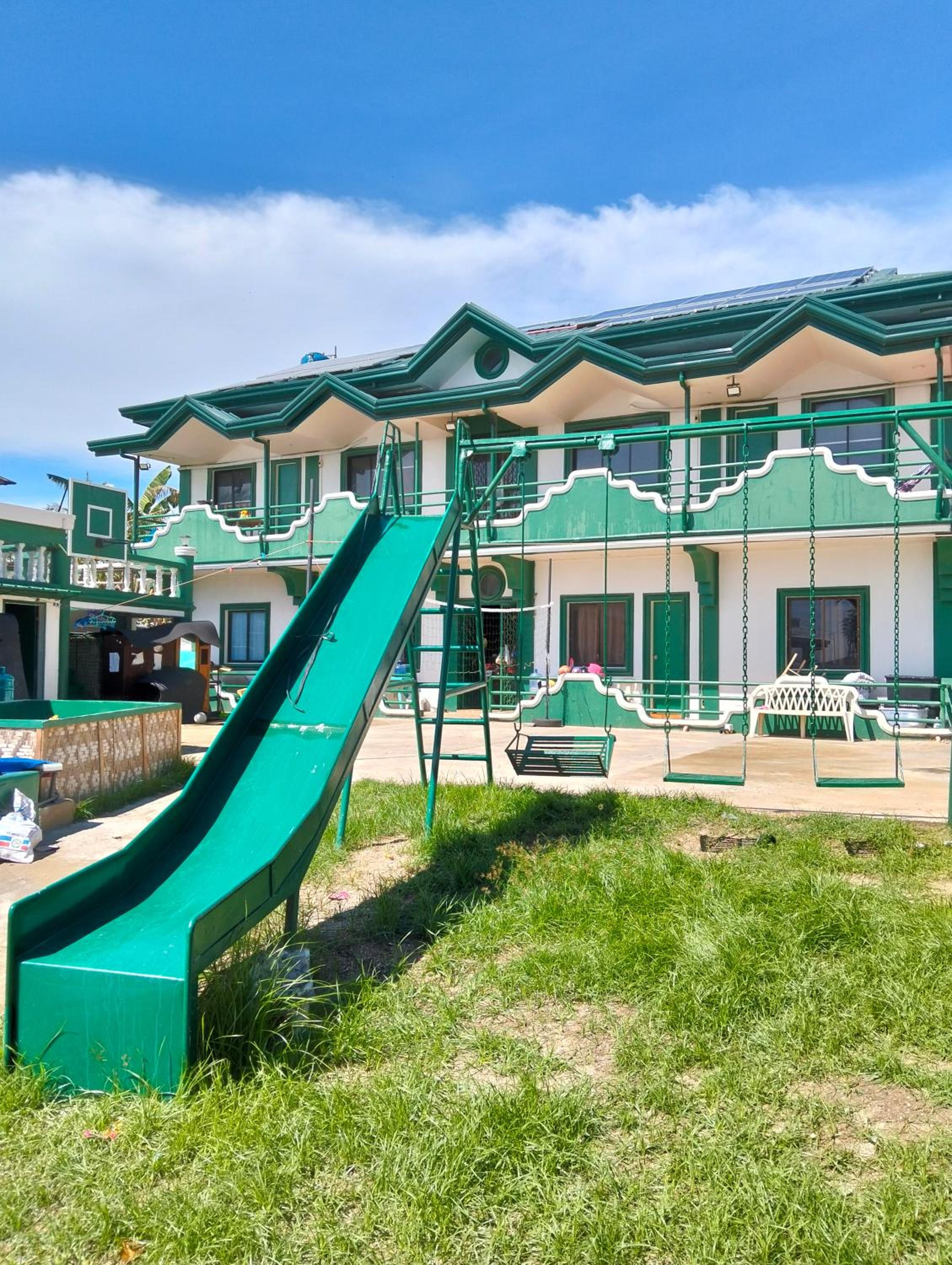 Moonlight Seaside Apartments Liloan Cebu