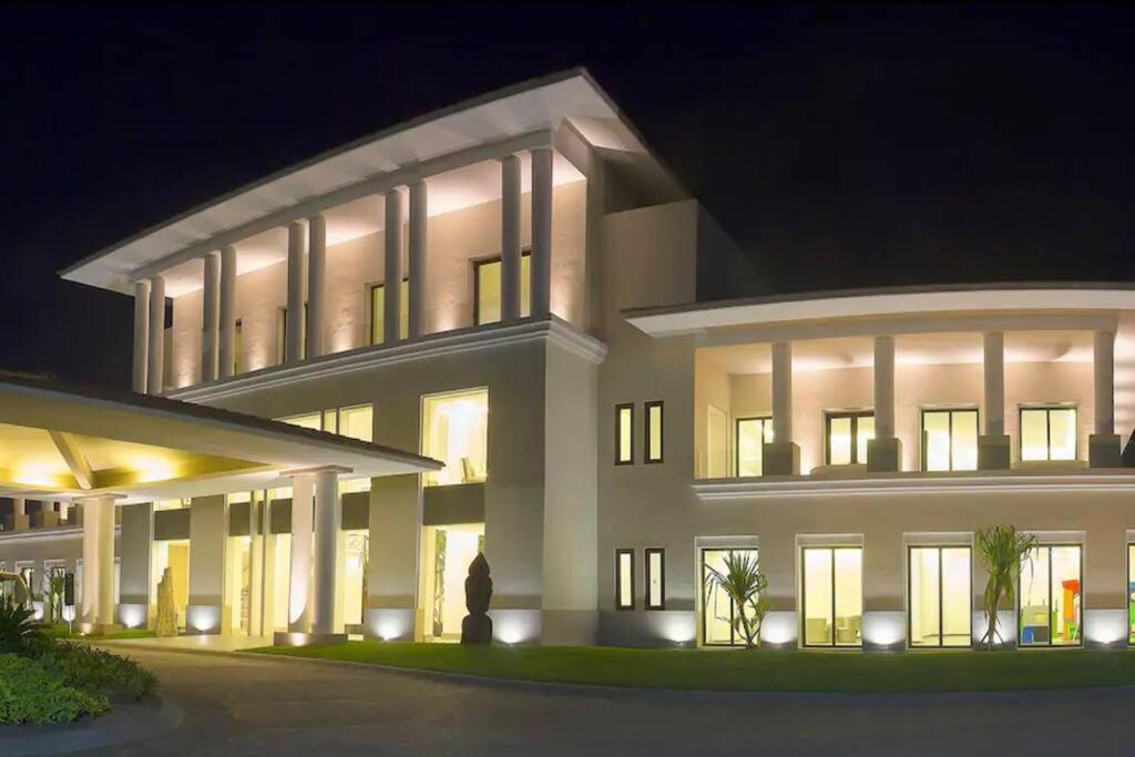 La Mano de Fatima Isla Residence