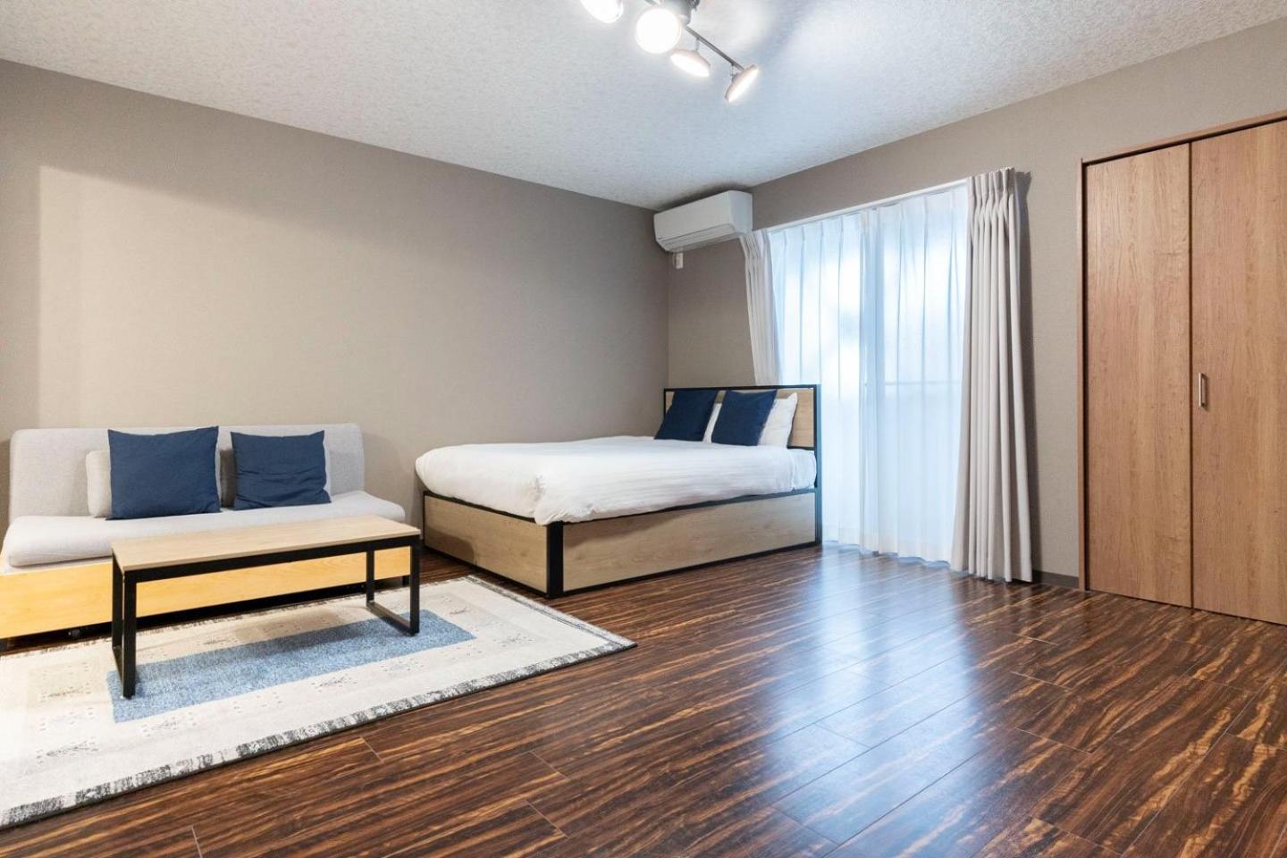 Osaka house sinkan
