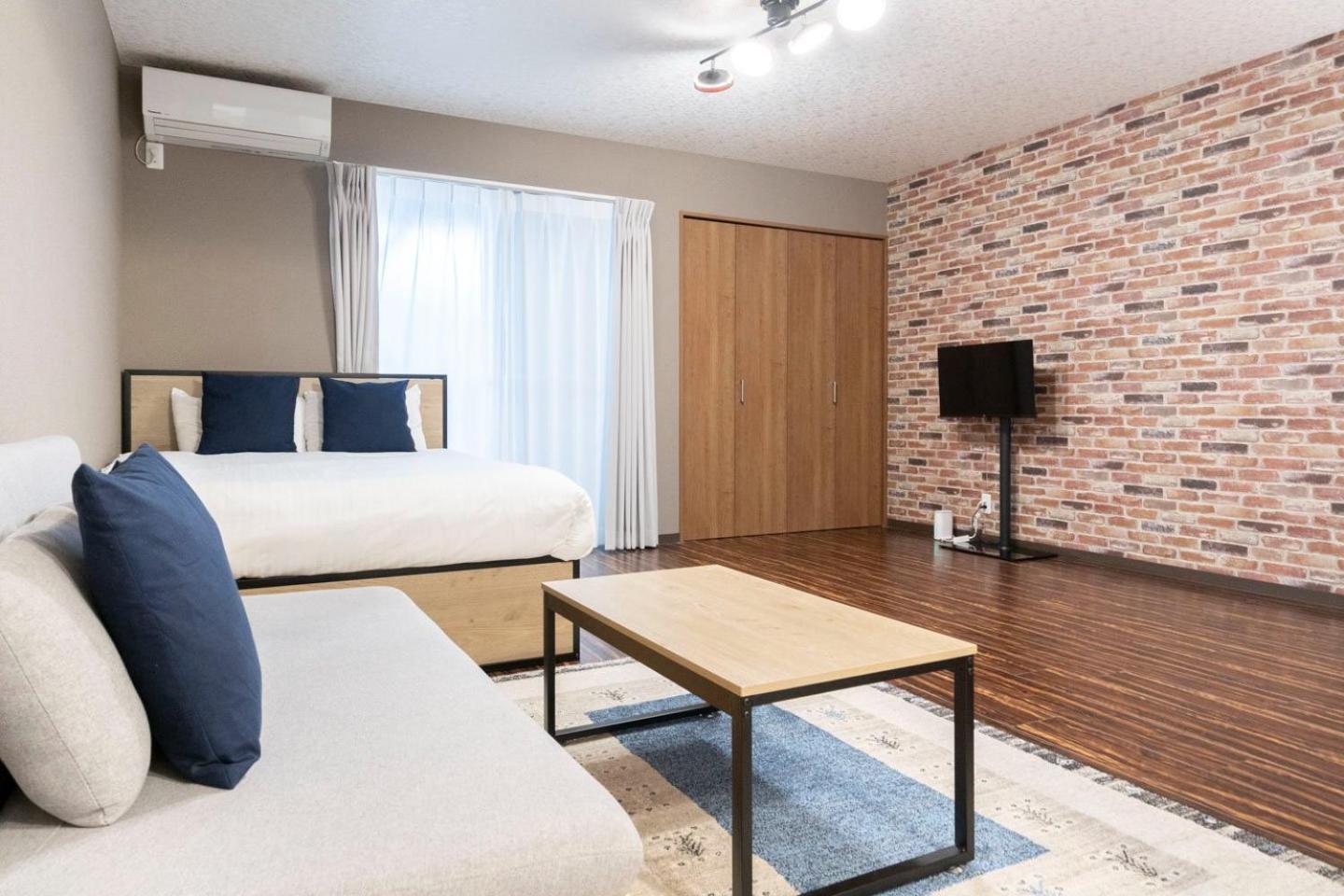 Osaka house sinkan