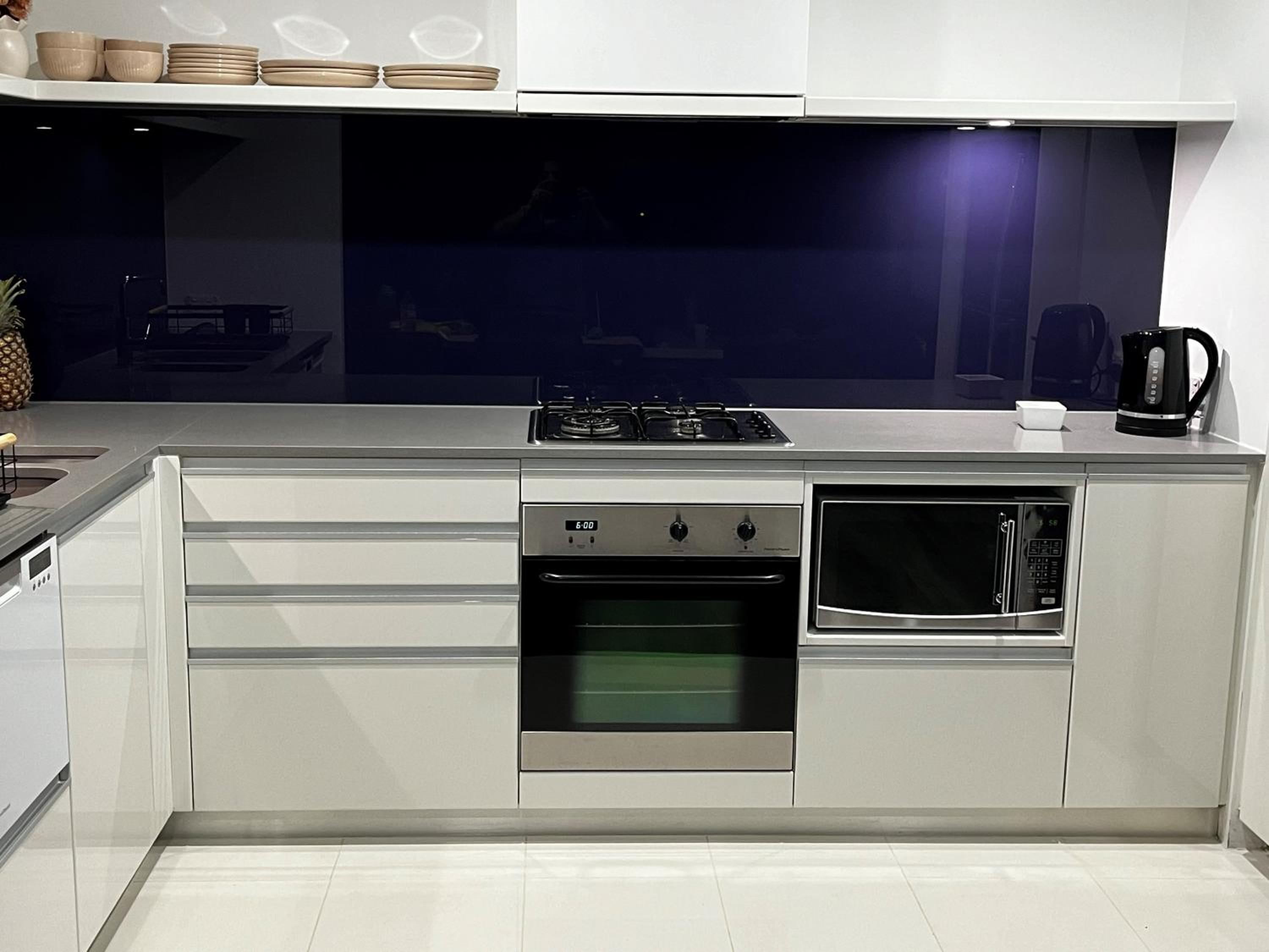 Circle on Cavil Holidays Gold Coast view 4