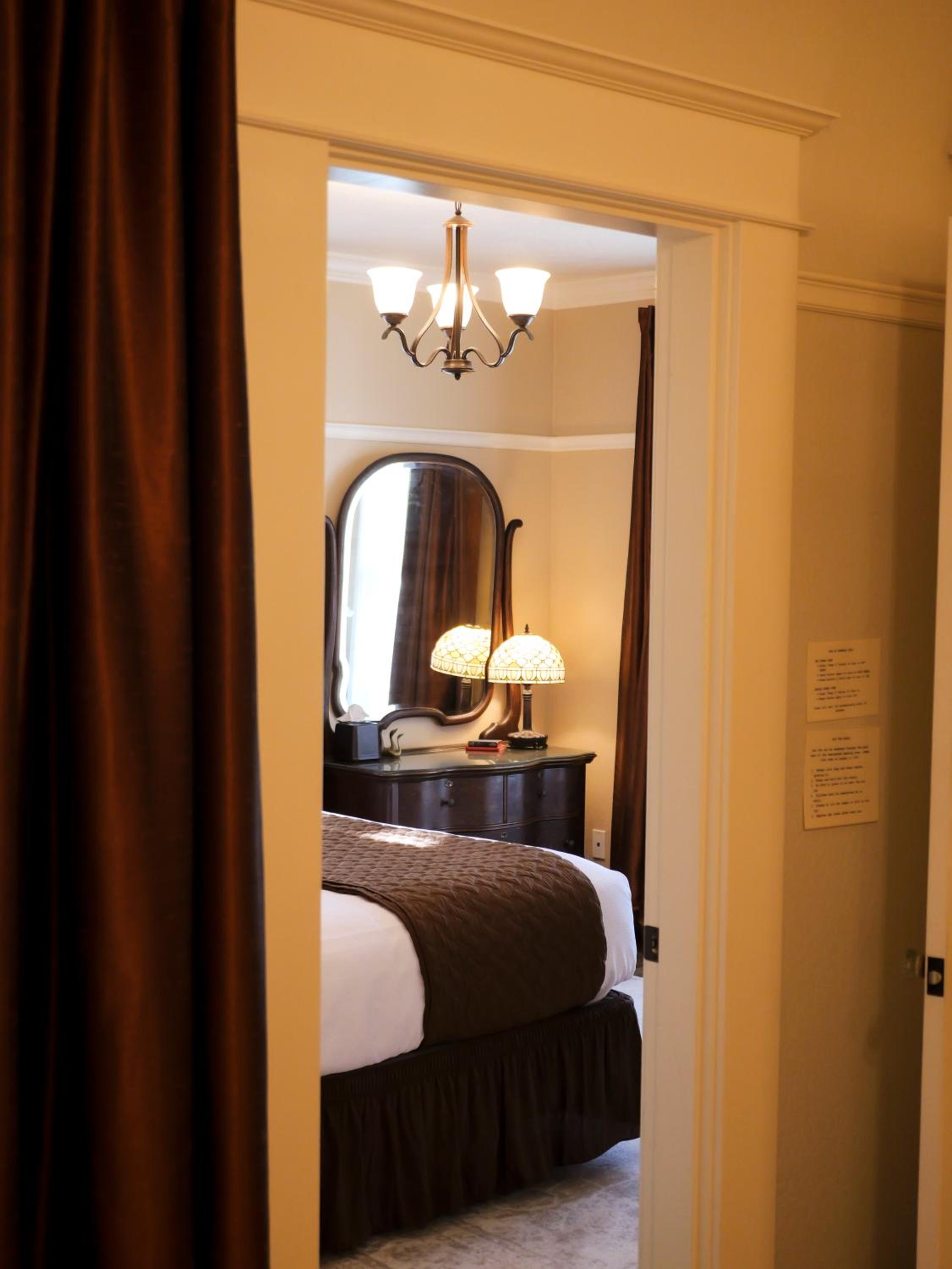 Ashland Vacations - Redtail Inn - 3 Suites Sleeps Up To 12 - Property Image 91