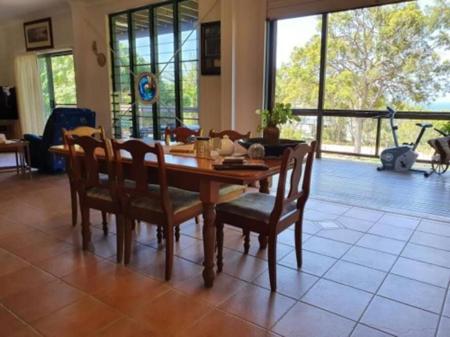 Fraser Island, Orchid Beach- The Boardroom