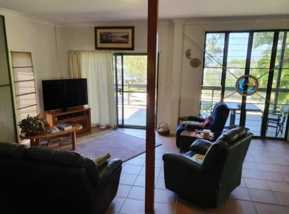 Fraser Island, Orchid Beach- The Boardroom