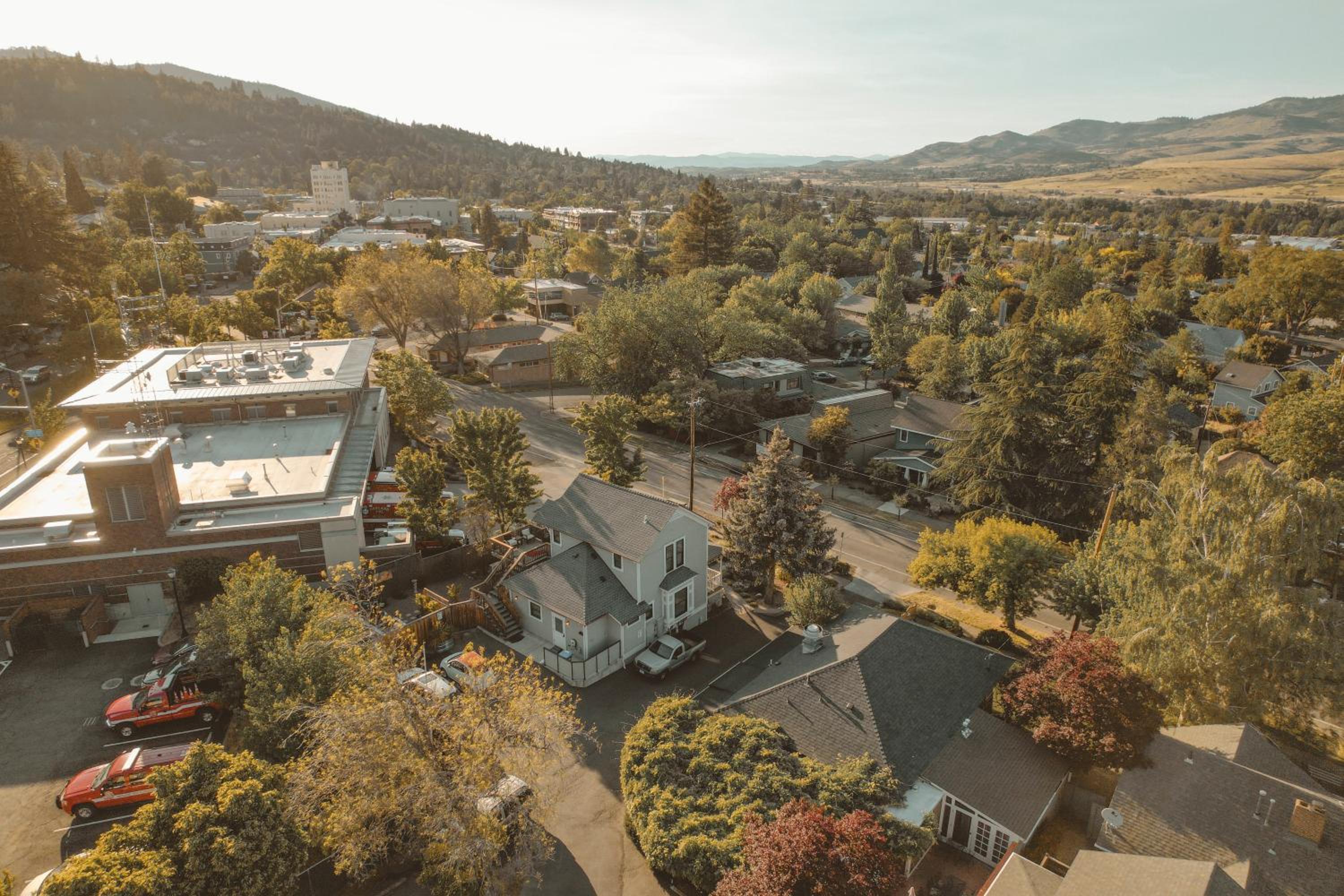 Ashland Vacations - Redtail Inn - 3 Suites Sleeps Up To 12 - Property Image 92