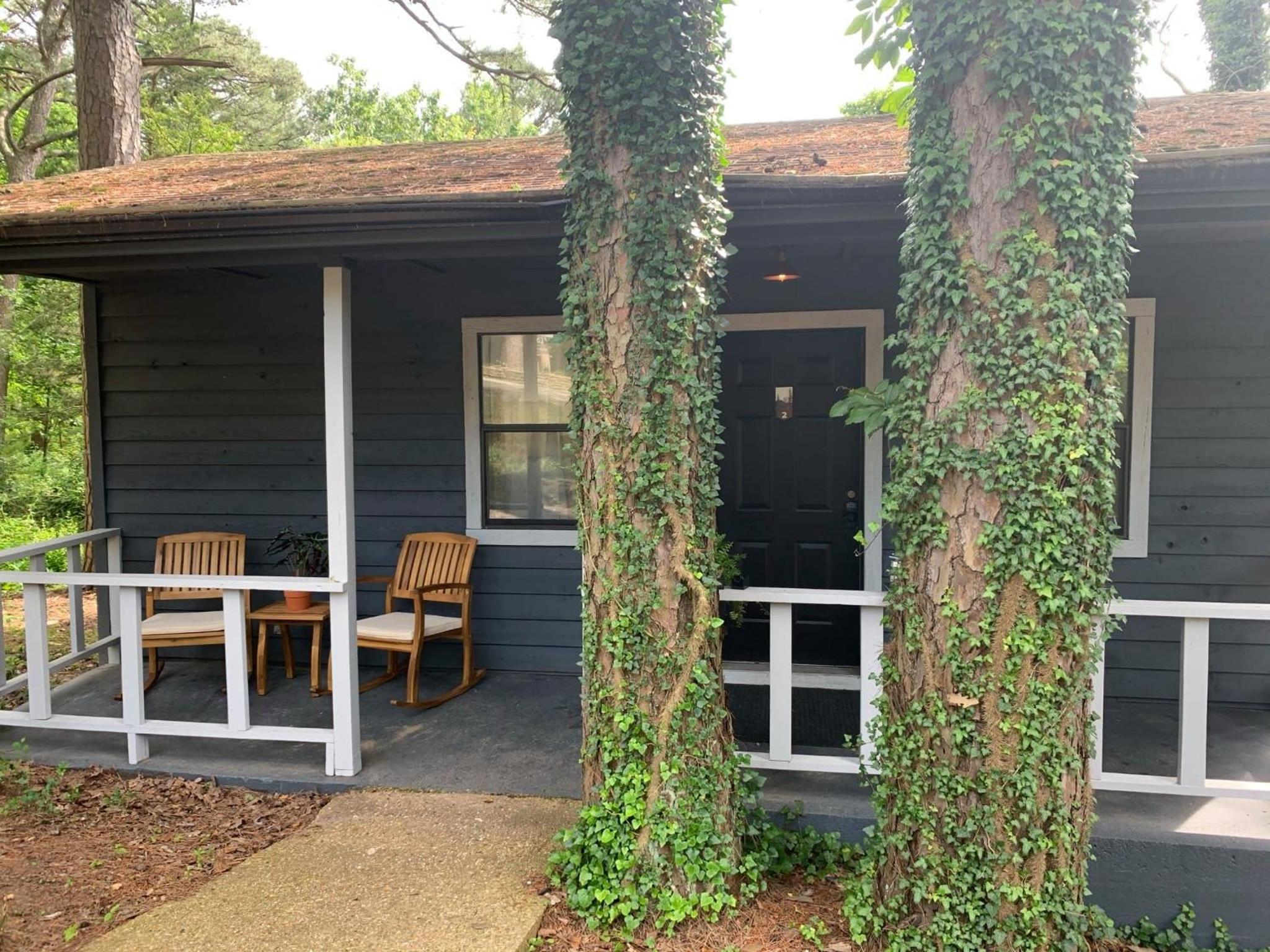 Hotel Loblolly Pines Adventure Cabin 2 King - Image 1