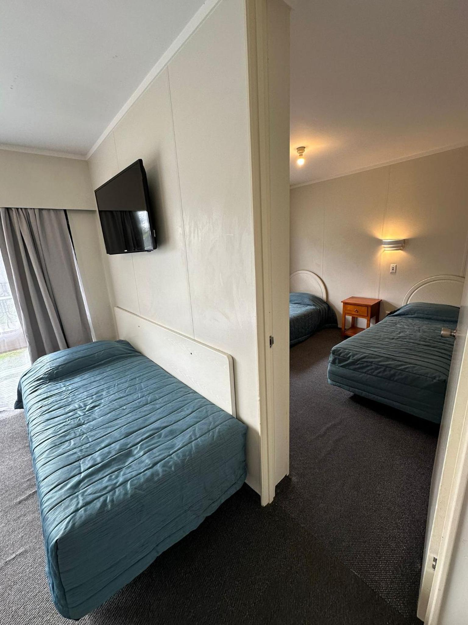 Airport Gold Star Motel