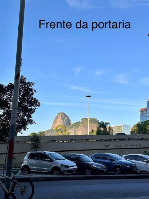 Studio Novíssimo na Praia de Botafogo todo completo
